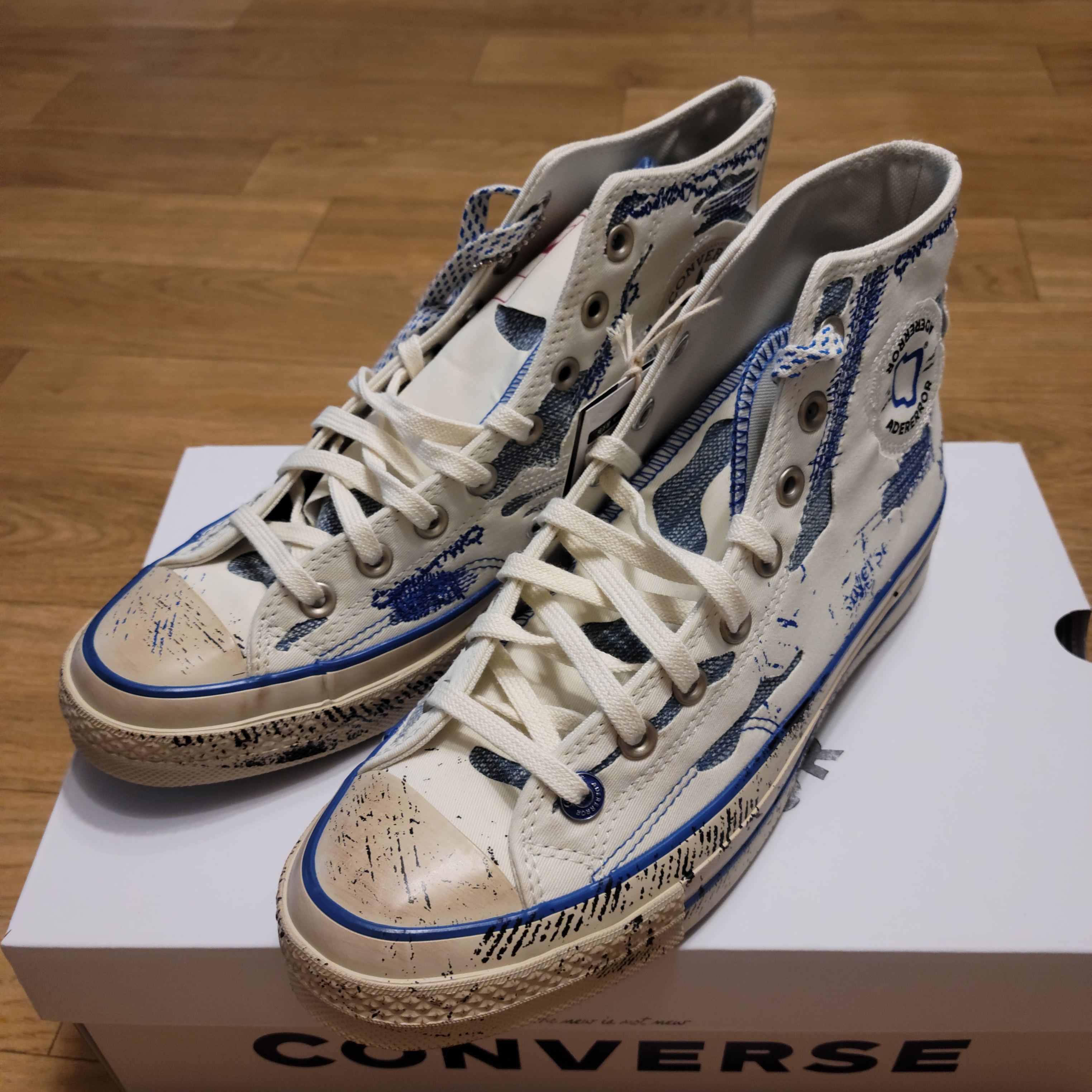 Converse x Ader Error Chuck 70 High White 착용 스타일 - 2
