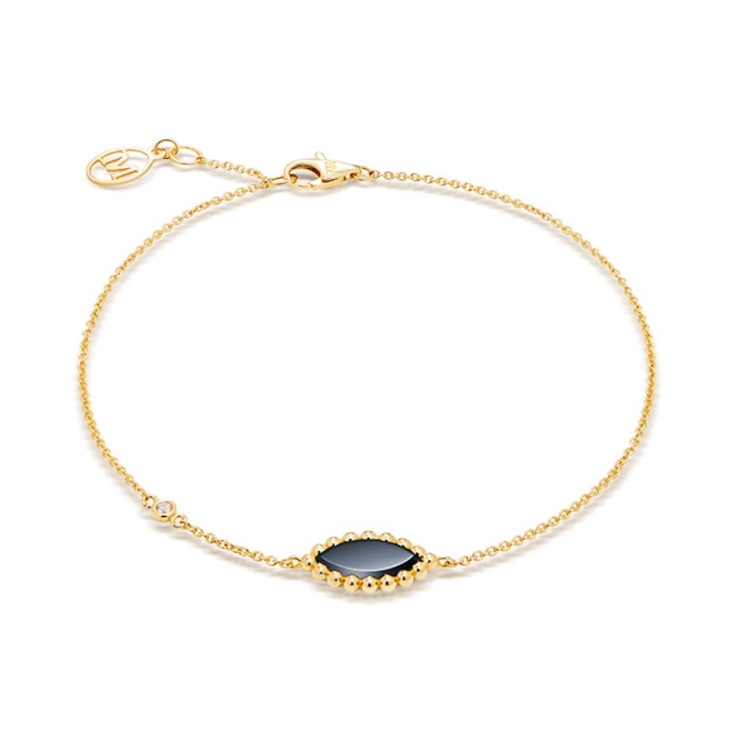 Miko Vasty Marquise Onyx 1 Motive Bracelet Yellow Gold 착용 스타일
