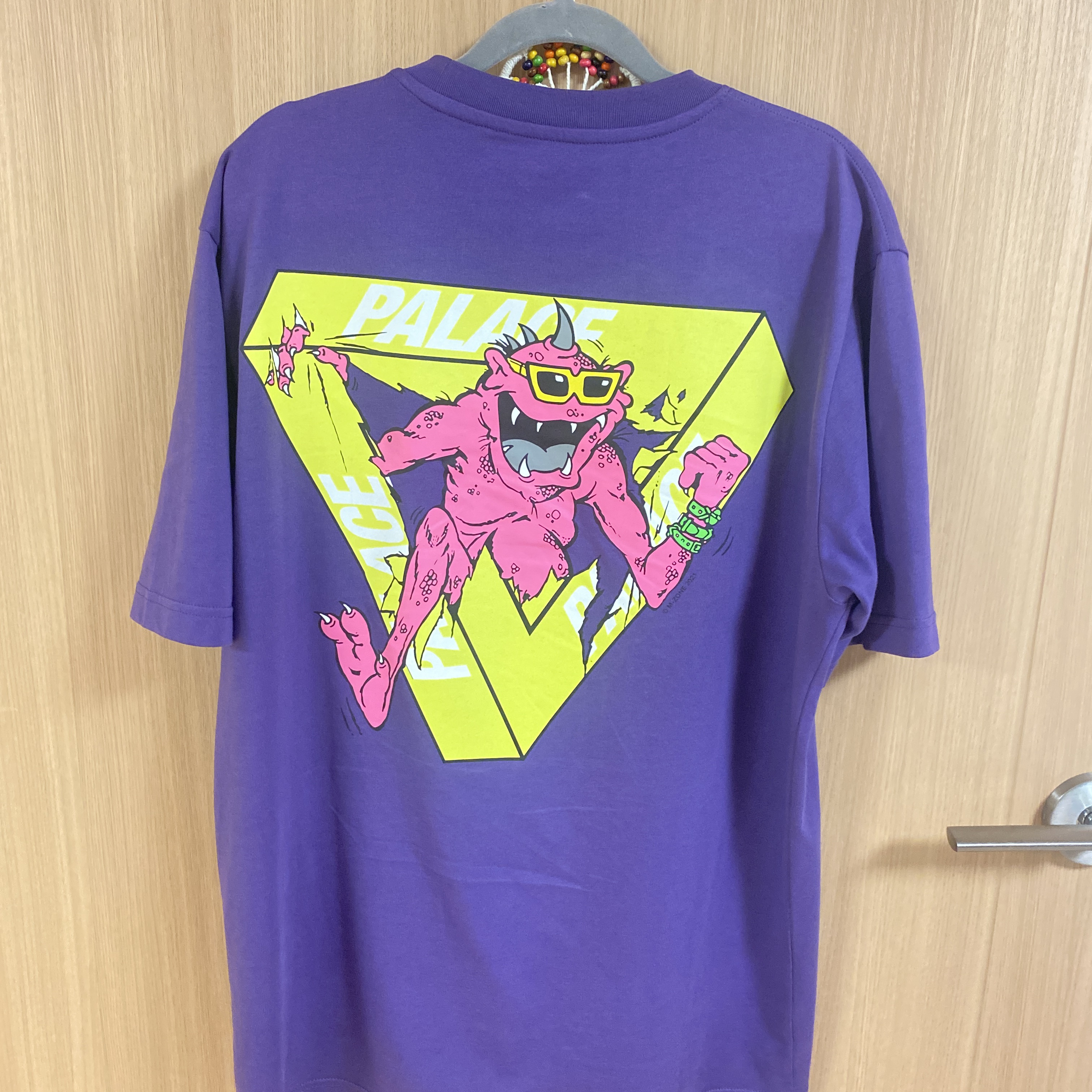 Palace M-Zone Mutant Ripper T-Shirt Purple - 21SS 착용 스타일