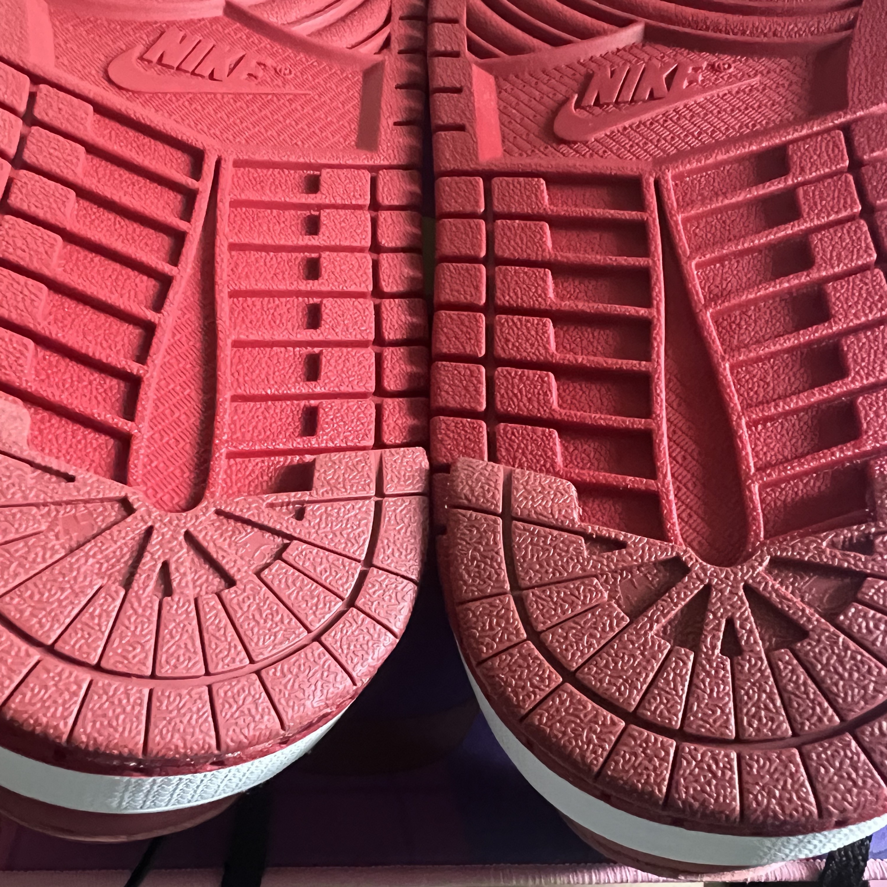 Jordan 1 Retro Low OG Black Toe 착용 스타일 - 4