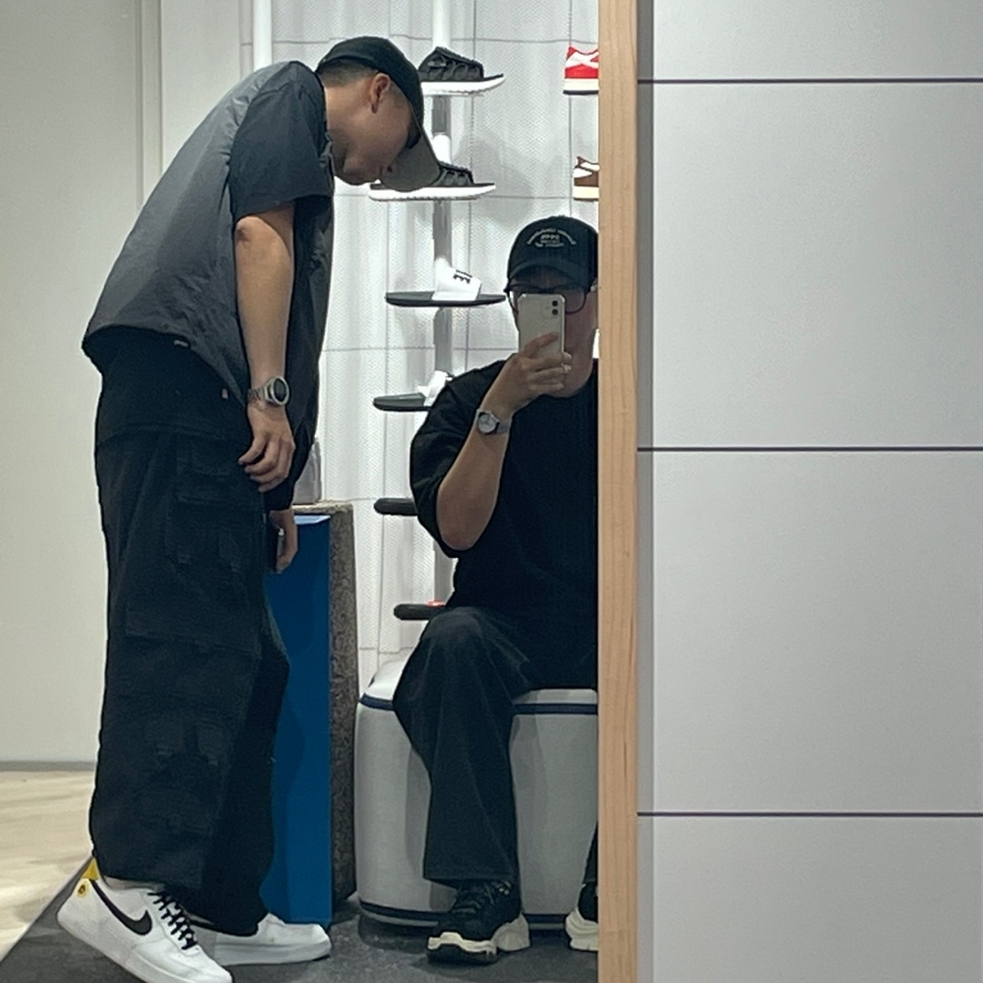 Nike x Peaceminusone Wide Pants Black (DR0096-010), Nike Air Force 1 '07 LV8 2 Have a Nike Day 착용 스타일 - 2