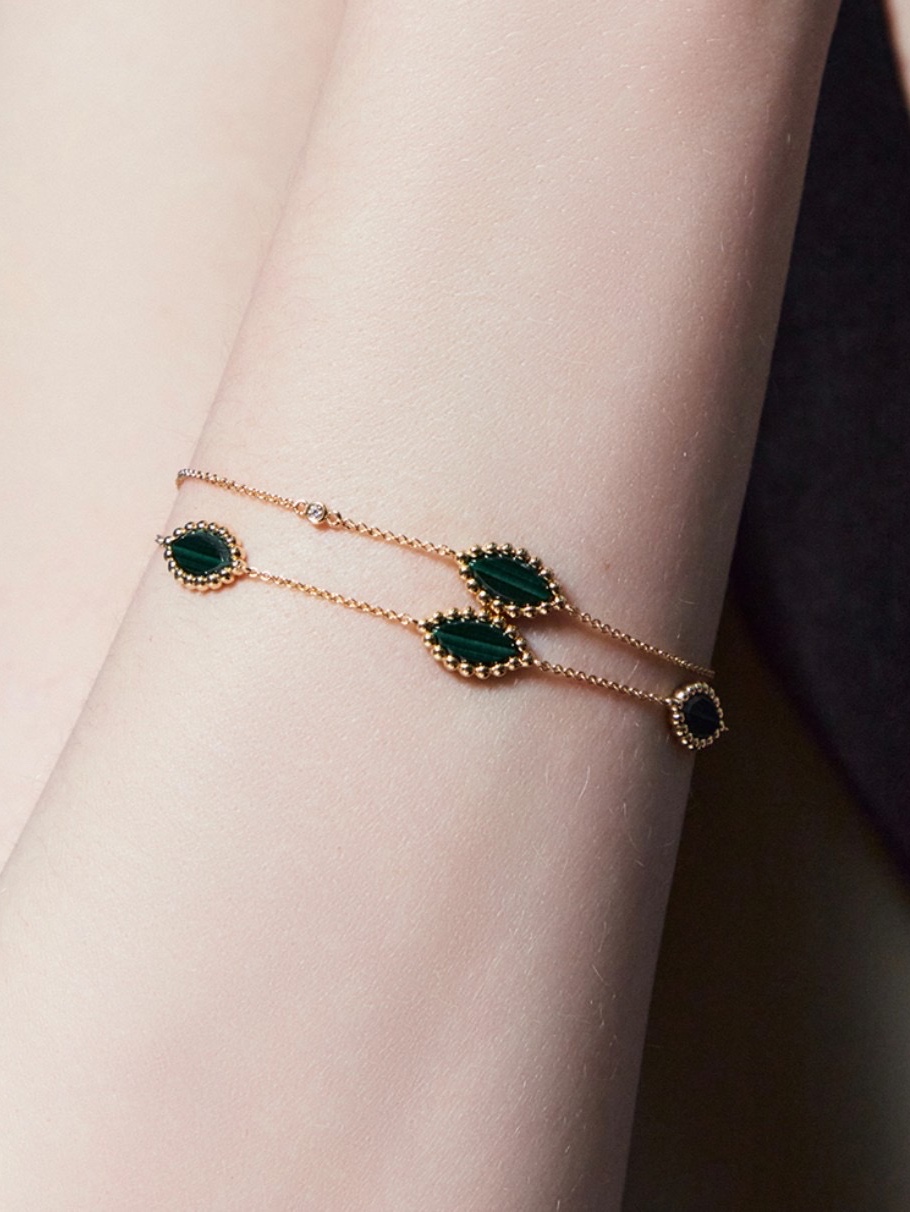 Miko Women Vasty Marquise Malachite 1 Motive Bracelet Yellow Gold 착용 스타일