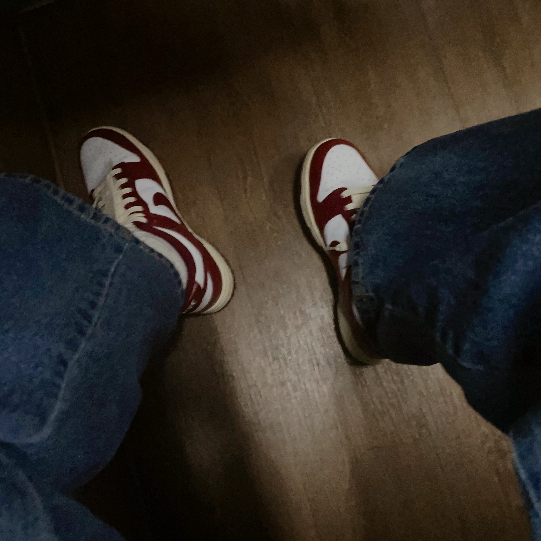 (W) Nike Dunk Low Retro PRM Team Red and White 착용 스타일