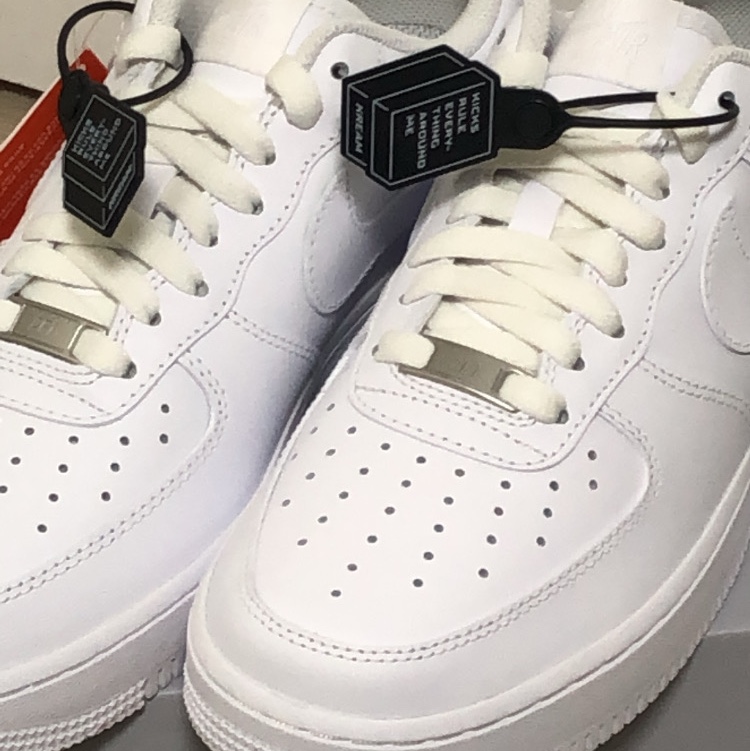 (W) Nike Air Force 1 '07 Low White 착용 스타일 - 2