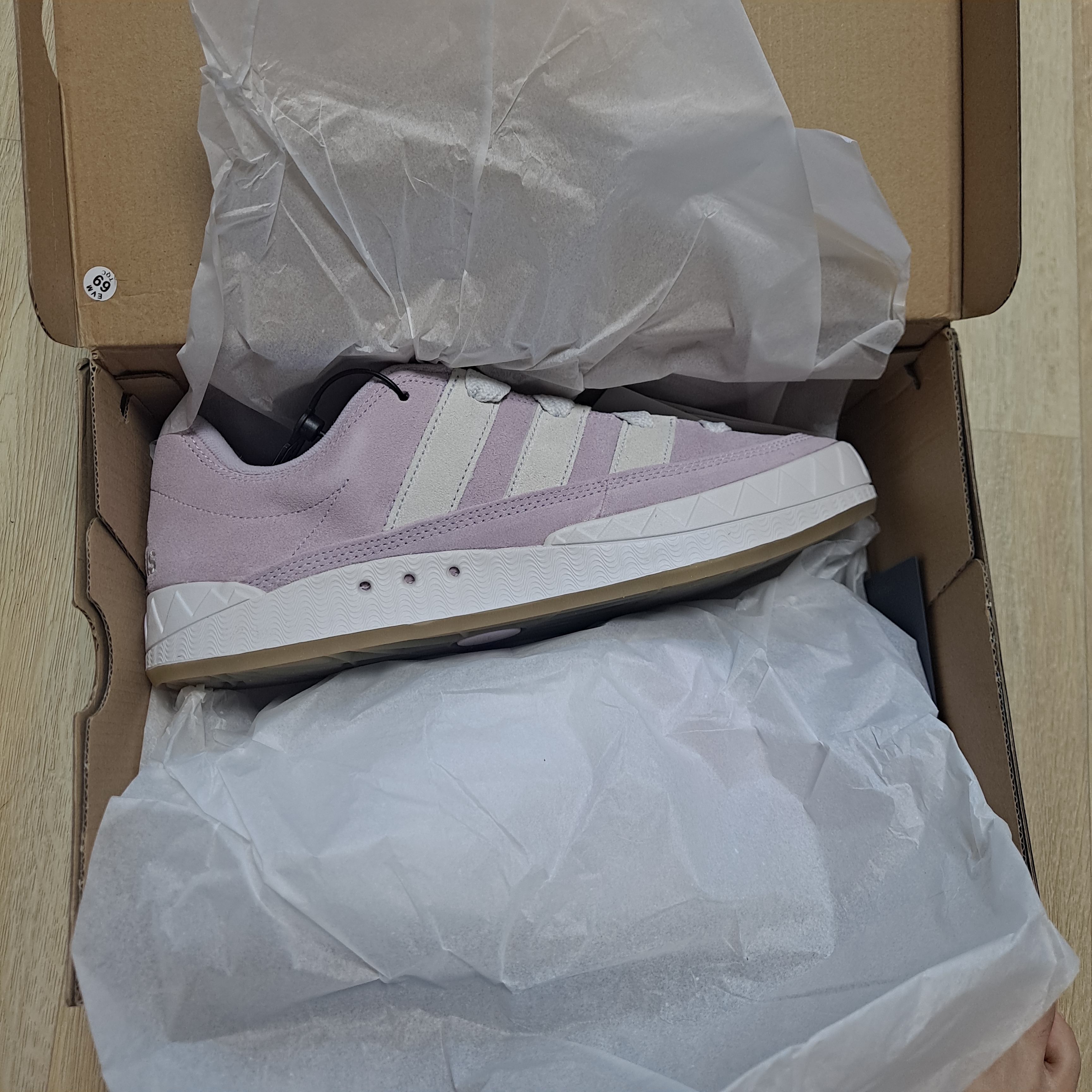 Adidas Adimatic Purple Tint 착용 스타일