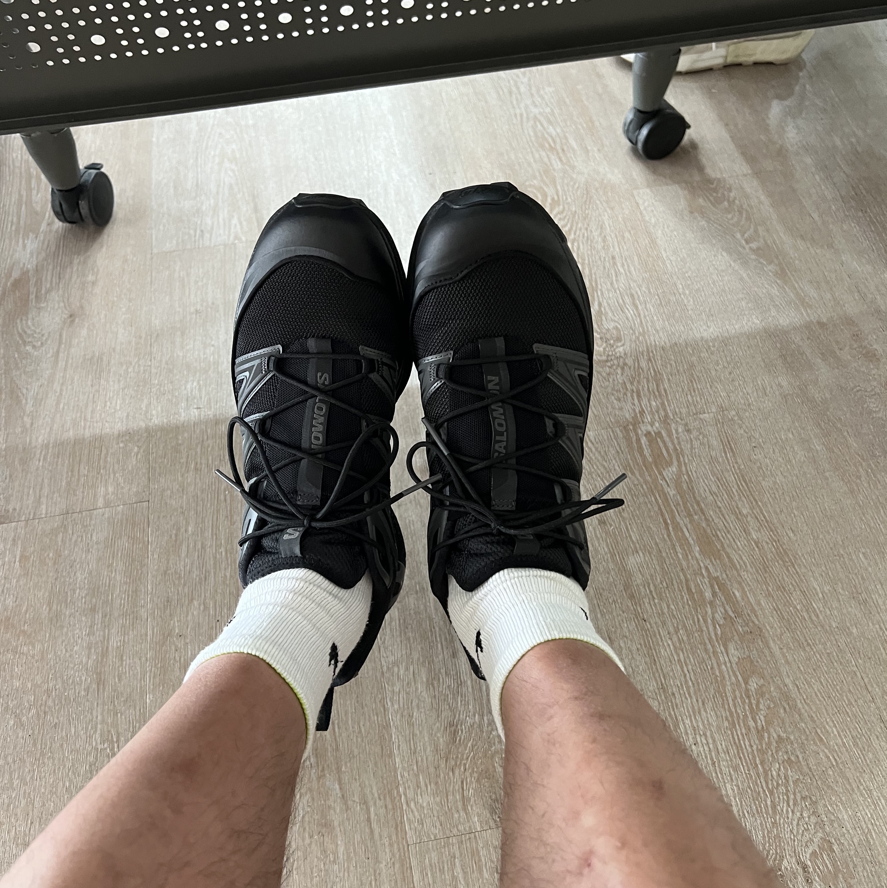 Salomon XT-6 Expanse Black Ebony 착용 스타일