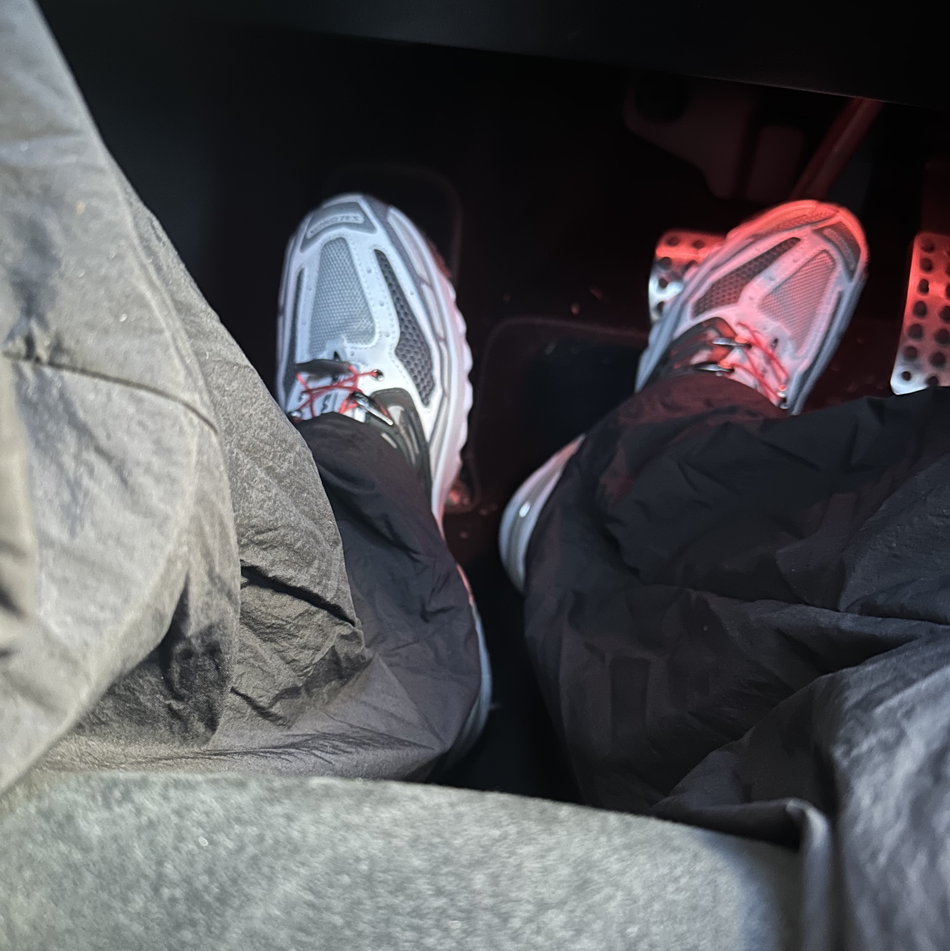 Salomon ACS Pro Beluga Vintage Khaki 착용 스타일