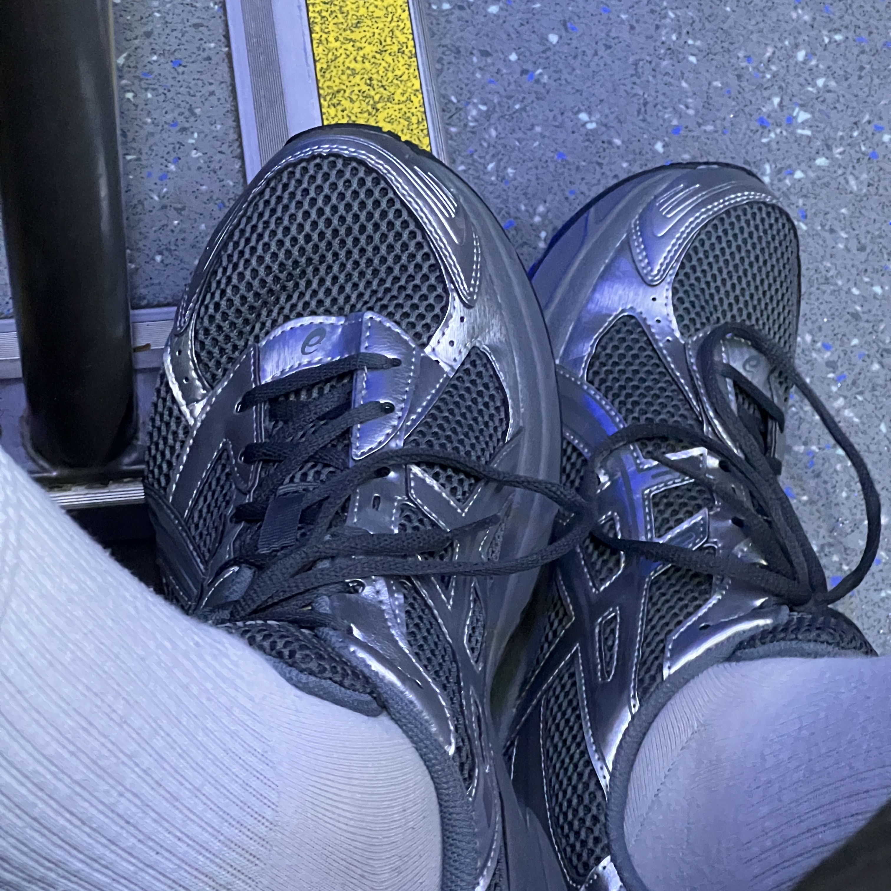 Asics Gel-1130 Steel Grey Pure Silver 착용 스타일