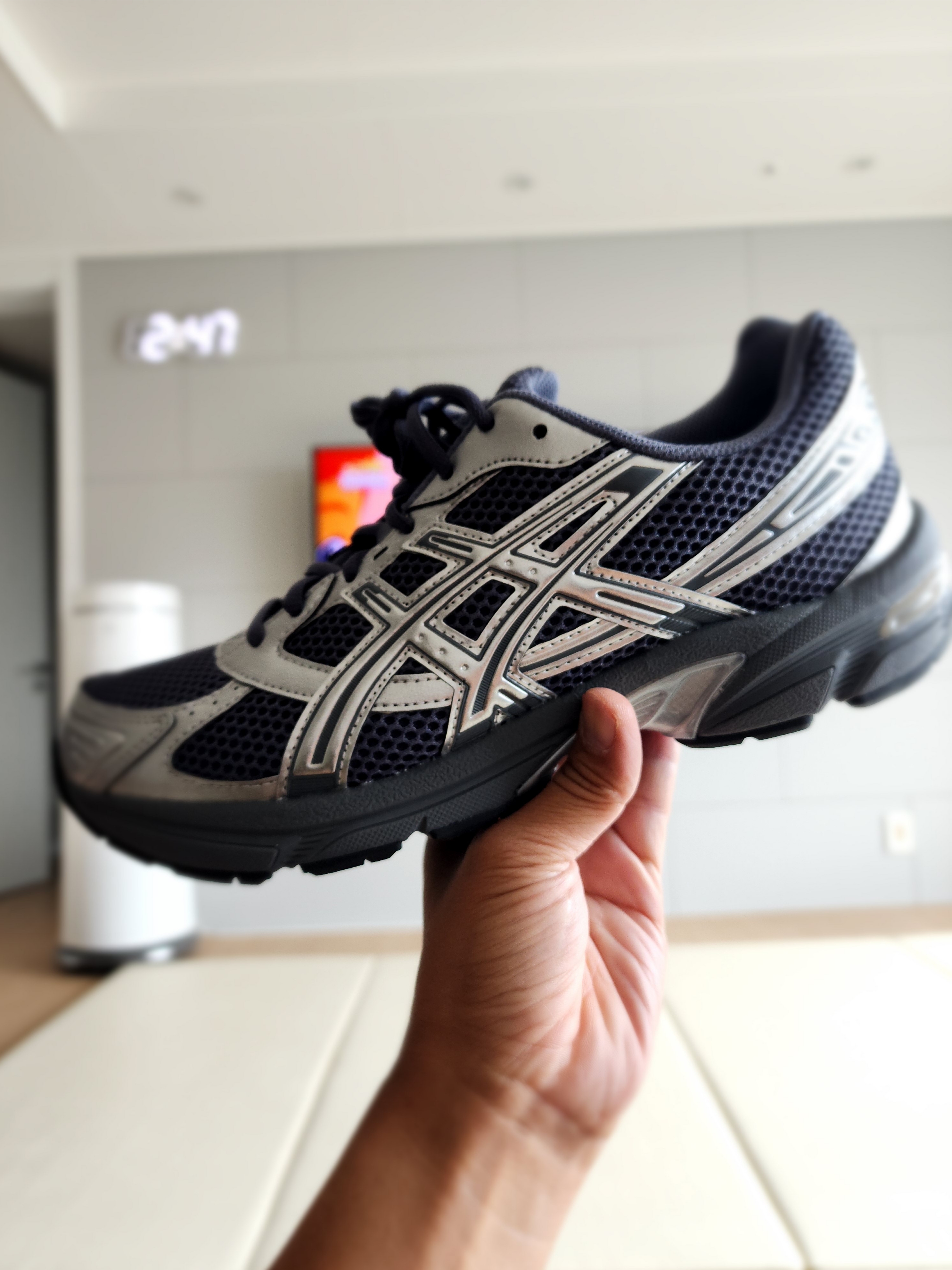 Asics Gel-1130 Steel Grey Pure Silver 착용 스타일 - 1