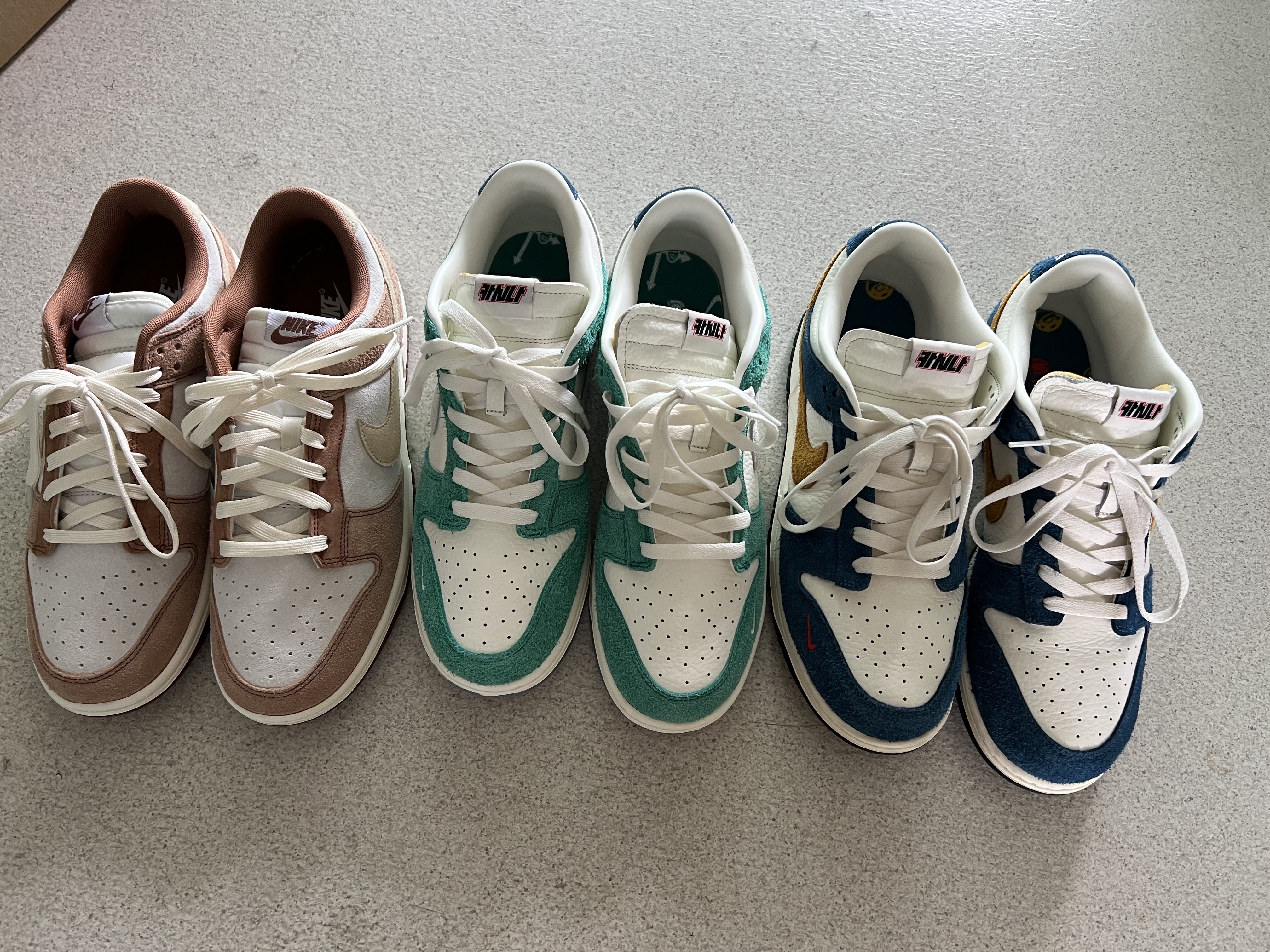 Nike x Kasina Dunk Low Road Sign - Kasina Exclusive, Nike x Kasina Dunk Low 80's Bus 착용 스타일 - 1