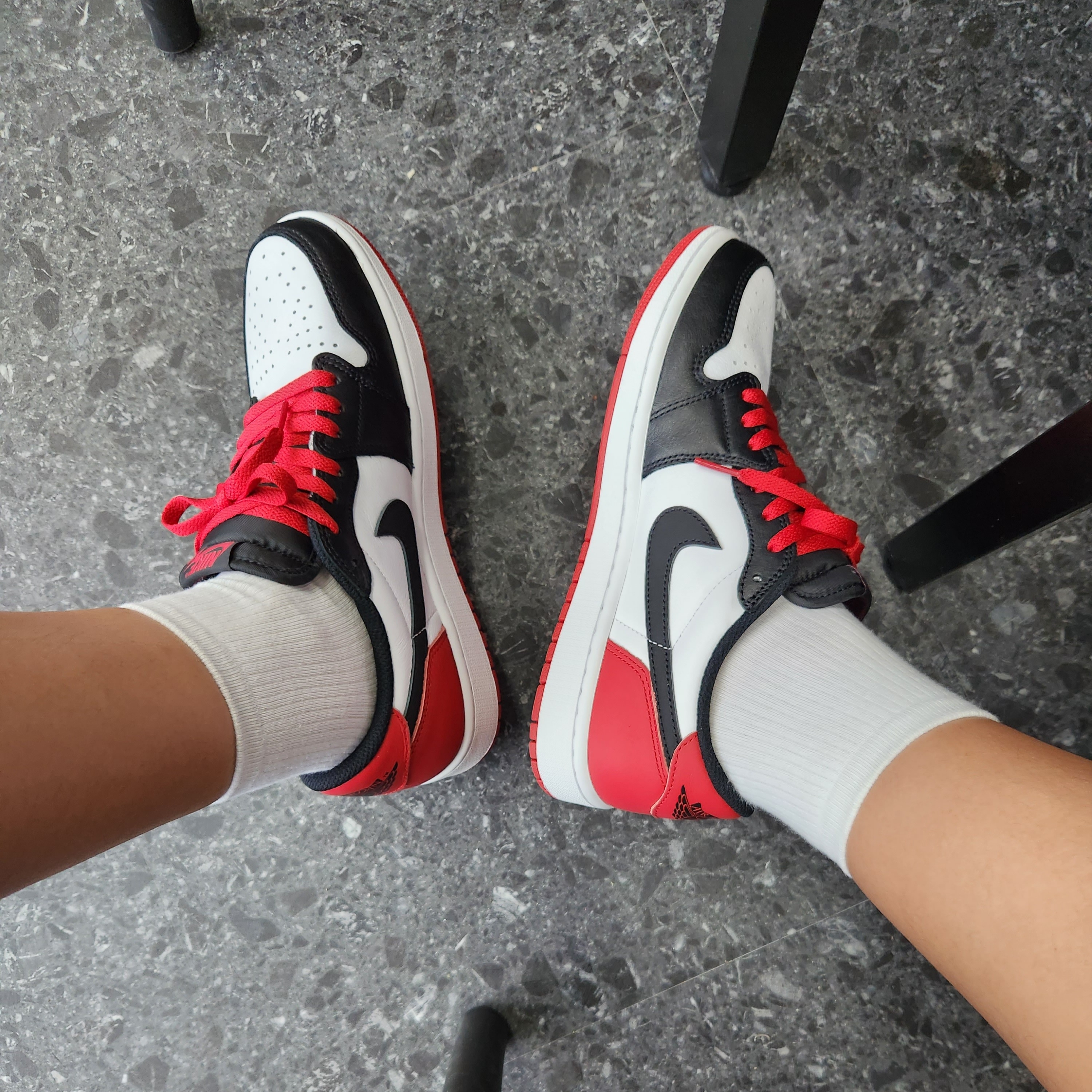 Jordan 1 Retro Low OG Black Toe 착용 스타일