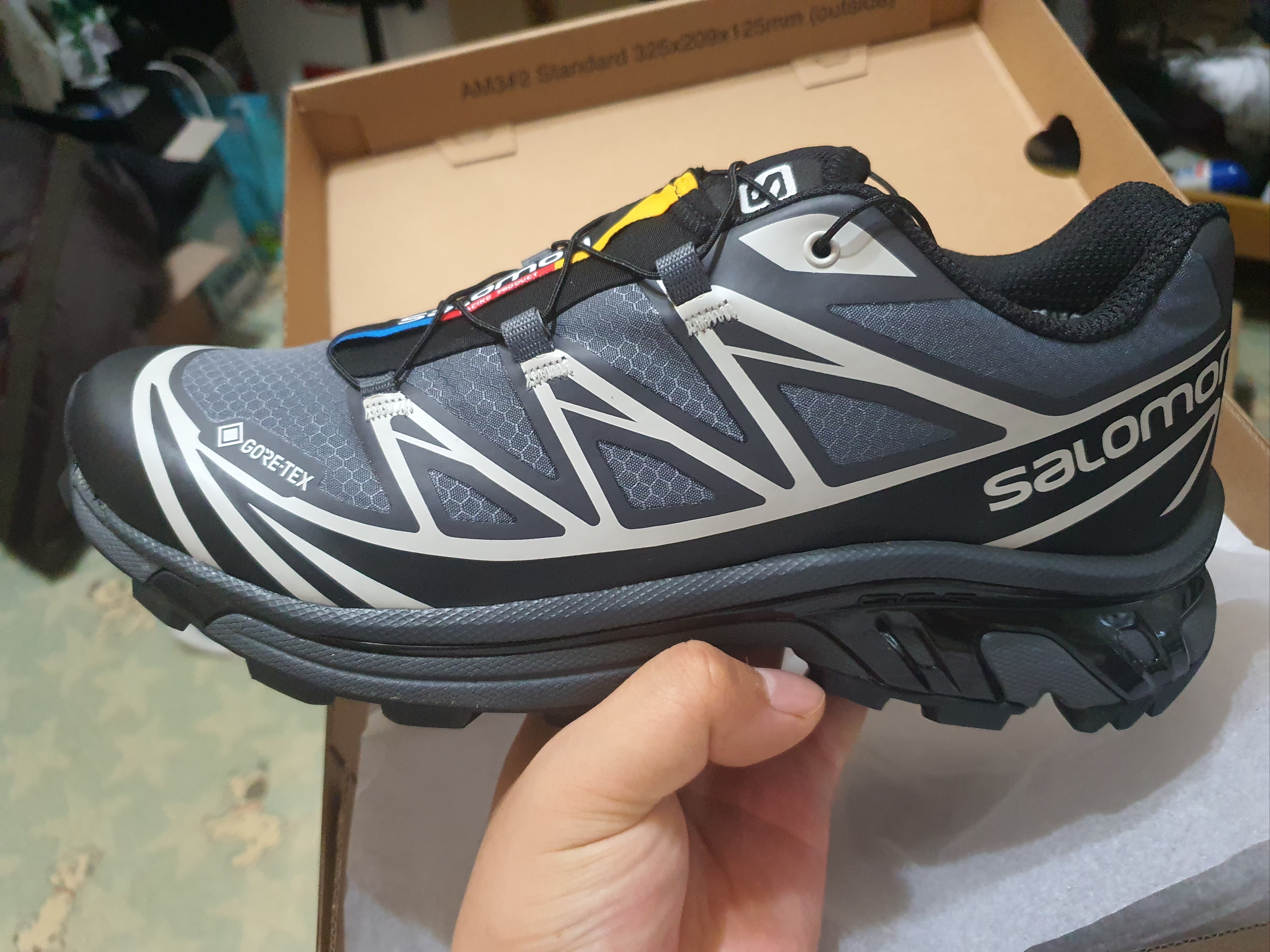 Salomon XT-6 Gore-Tex Black Ebony 착용 스타일