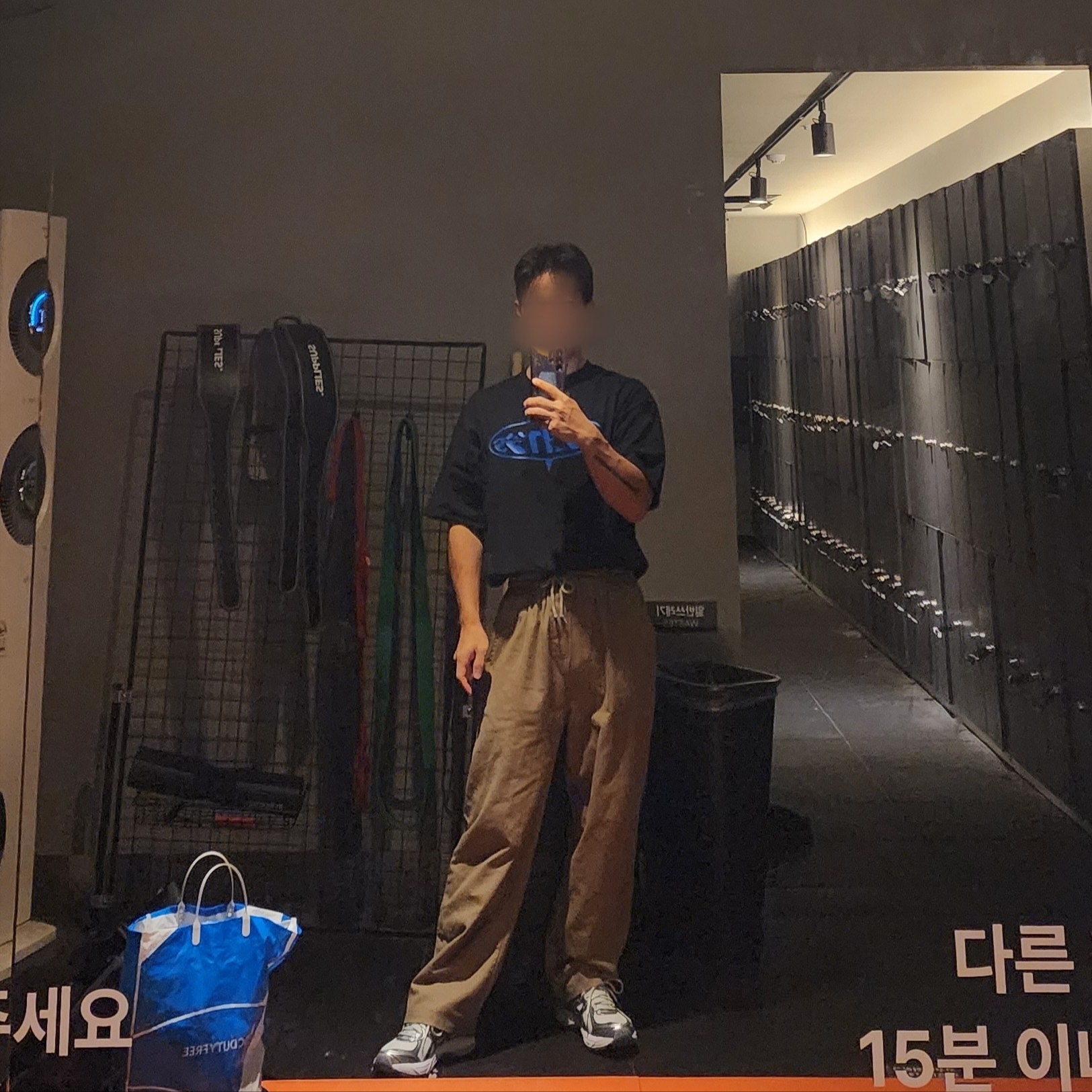 Asics GT-2160 White Shamrock Green, Nike x Off-White NRG T-Shirt Black - Asia 착용 스타일 - 1