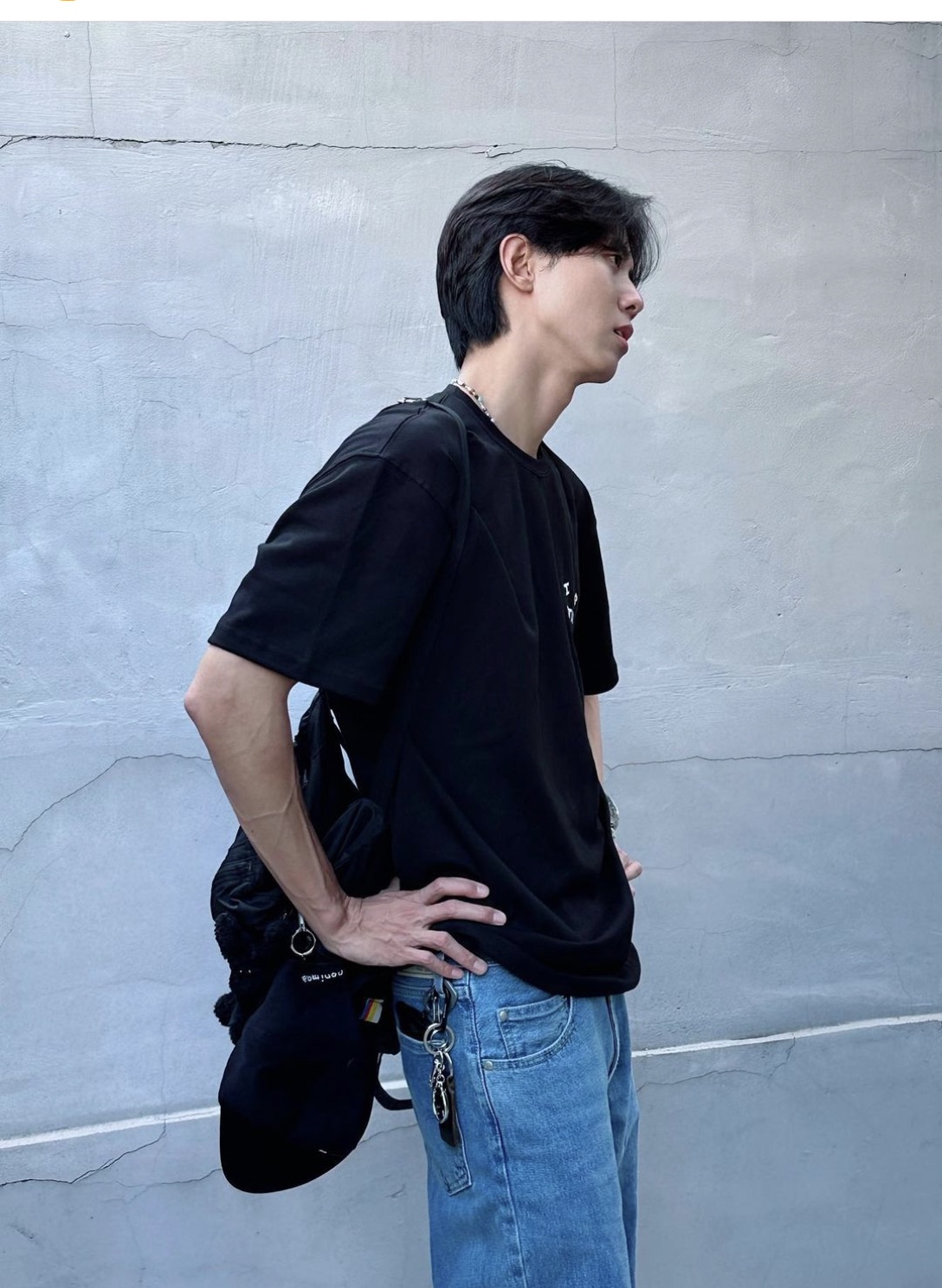 IAB Studio 10th Anniversary T-Shirt Black 착용 스타일
