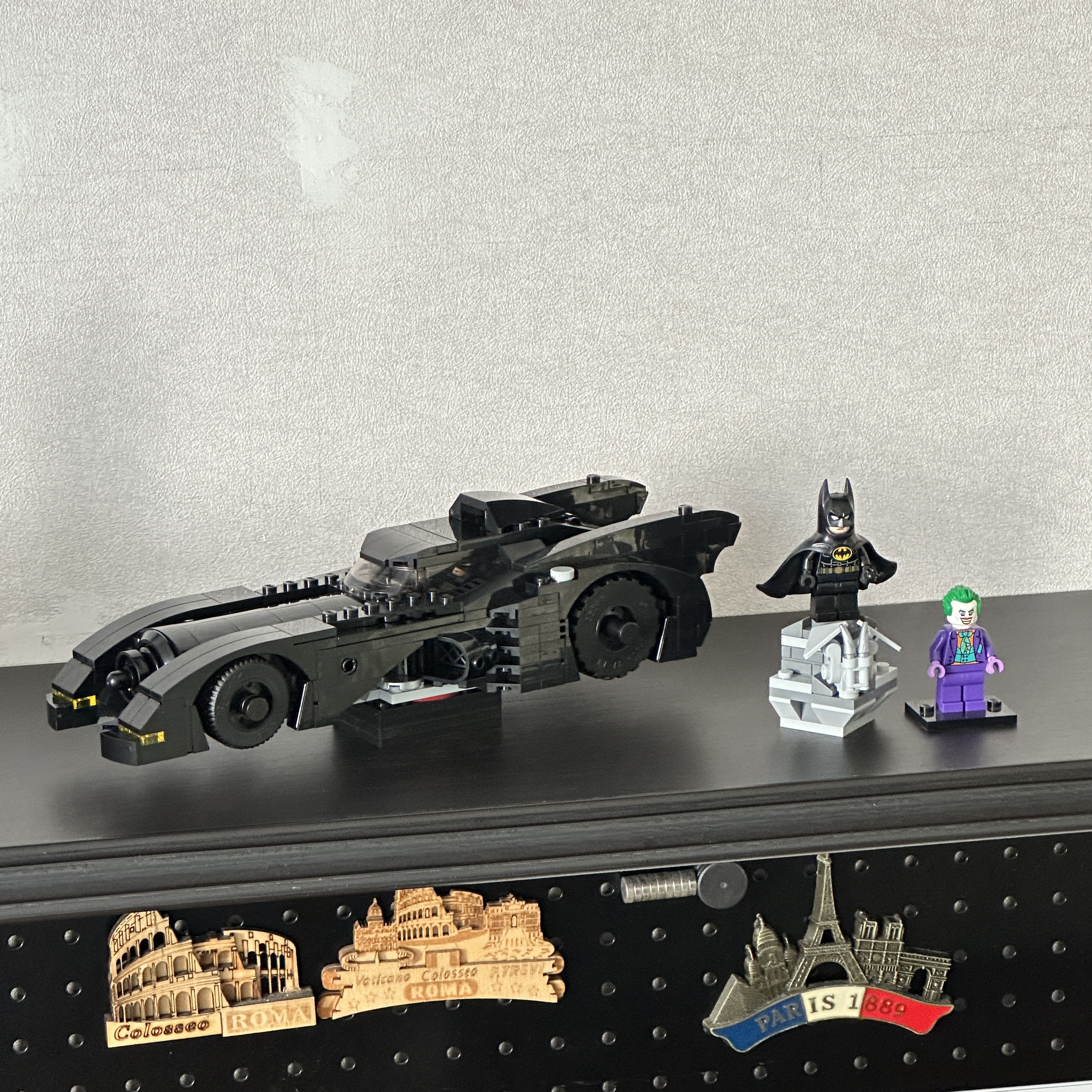 Lego DC Comics Batmobile: Batman vs. The Joker Chase 착용 스타일