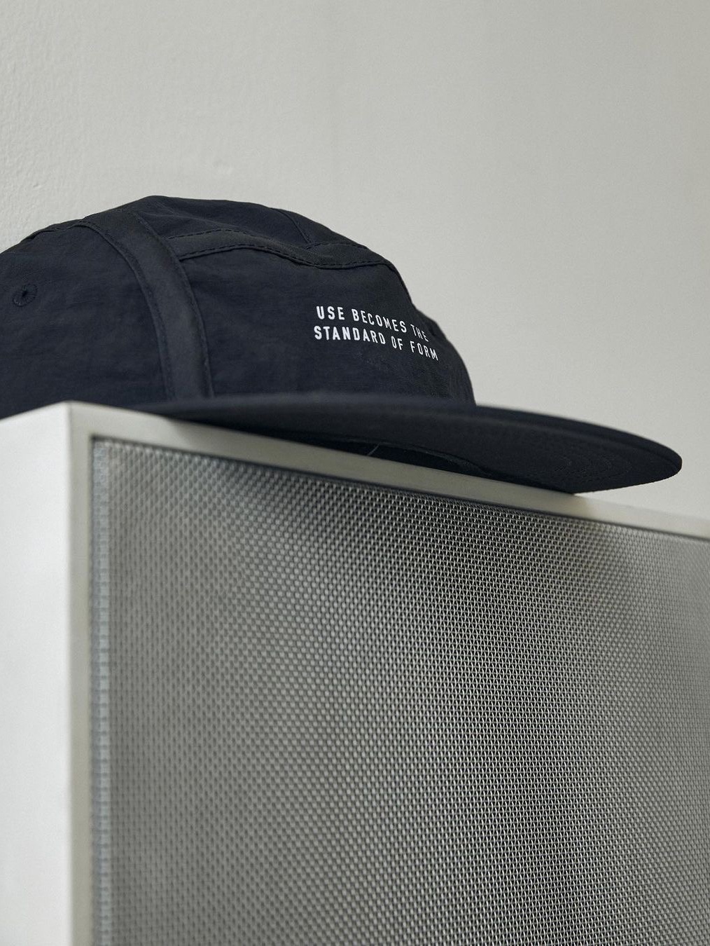 Found Pocket Side B Camp Cap Black 착용 스타일 - 1
