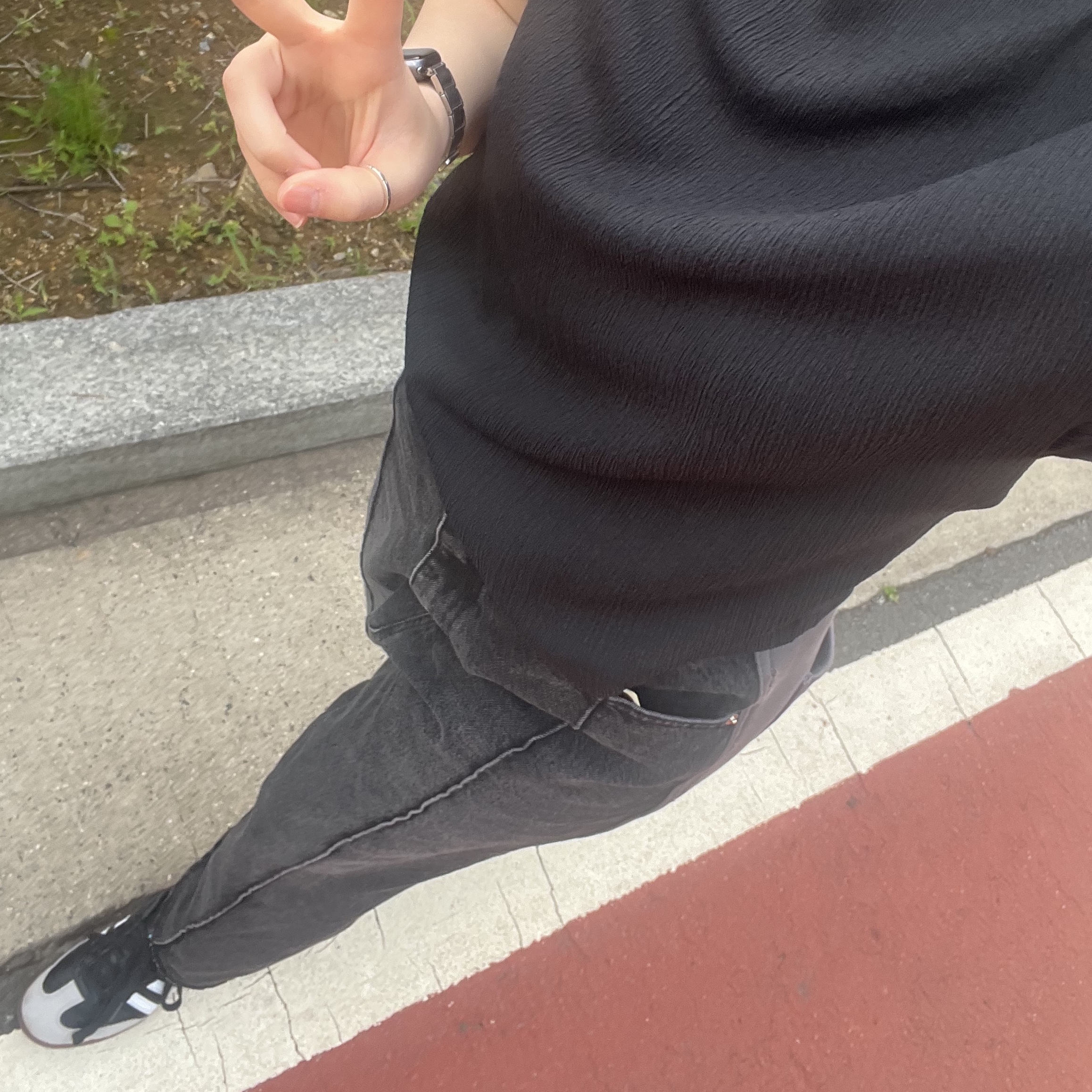 Adidas Samba Vegan Black White, Adidas Samba Vegan White Black 착용 스타일 - 3