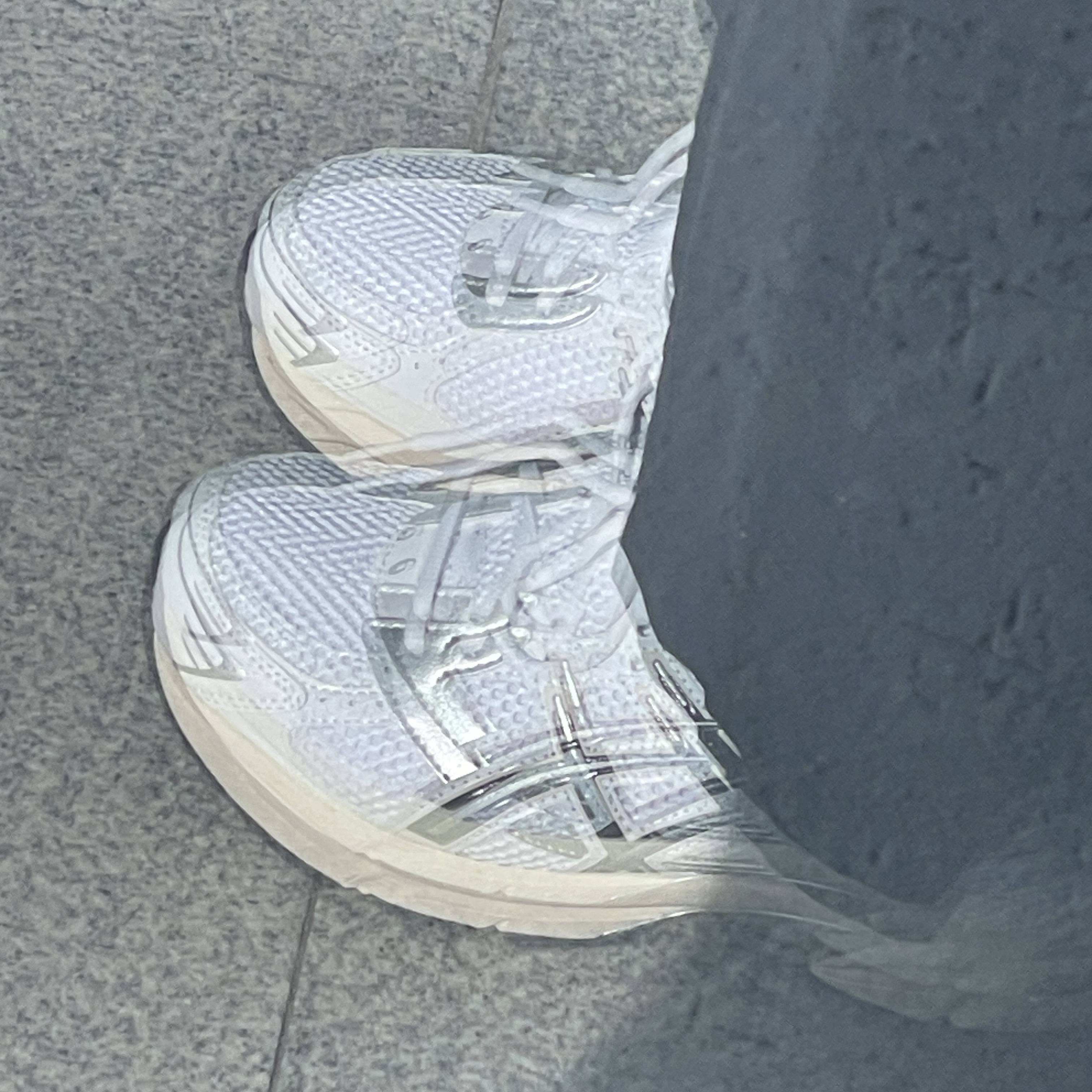 (W) Asics Gel-1130 White Midnight 착용 스타일 - 2