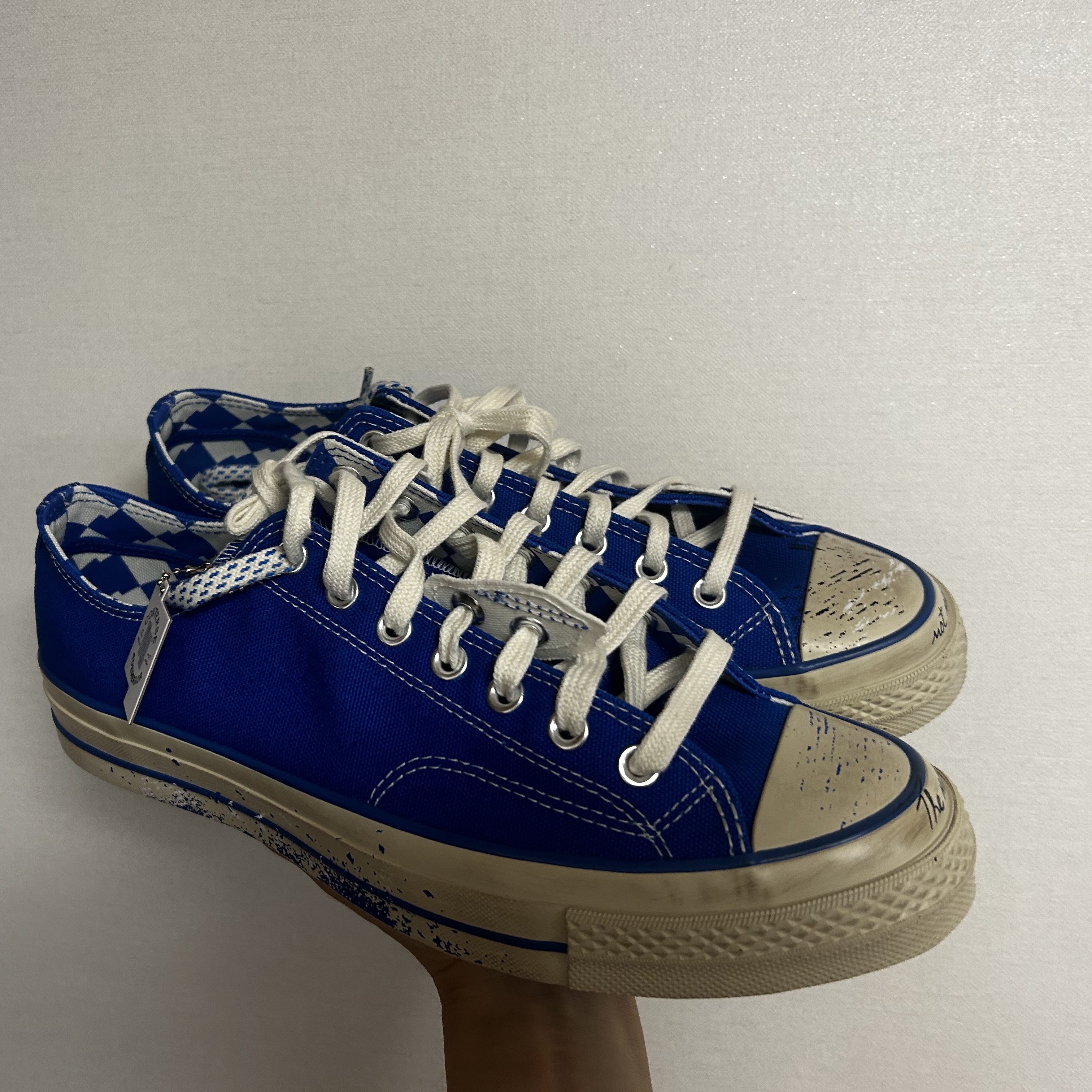 Converse x Ader Error Chuck 70 Ox Imperial Blue 착용 스타일 - 4