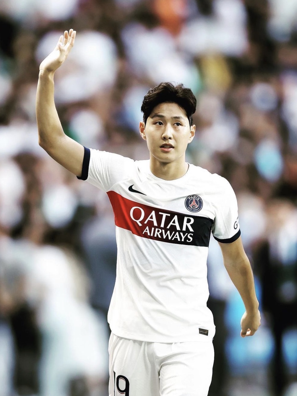 Nike Paris Saint-Germain 2023/24 Dri-Fit Stadium Away Jersey White Midnight Navy (Non Marking Ver.) 착용 스타일 - 1