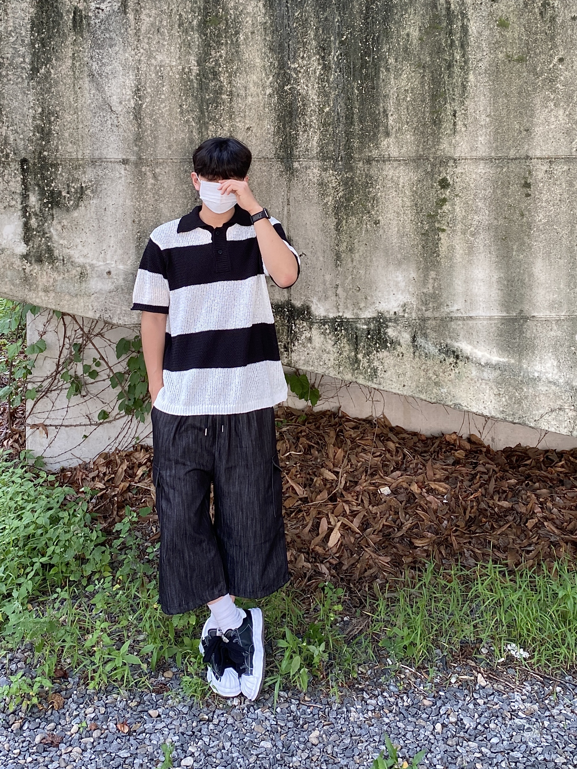 Maison Mihara Yasuhiro Blakey OG Sole Leather Low-top Sneakers Black 착용 스타일 - 3