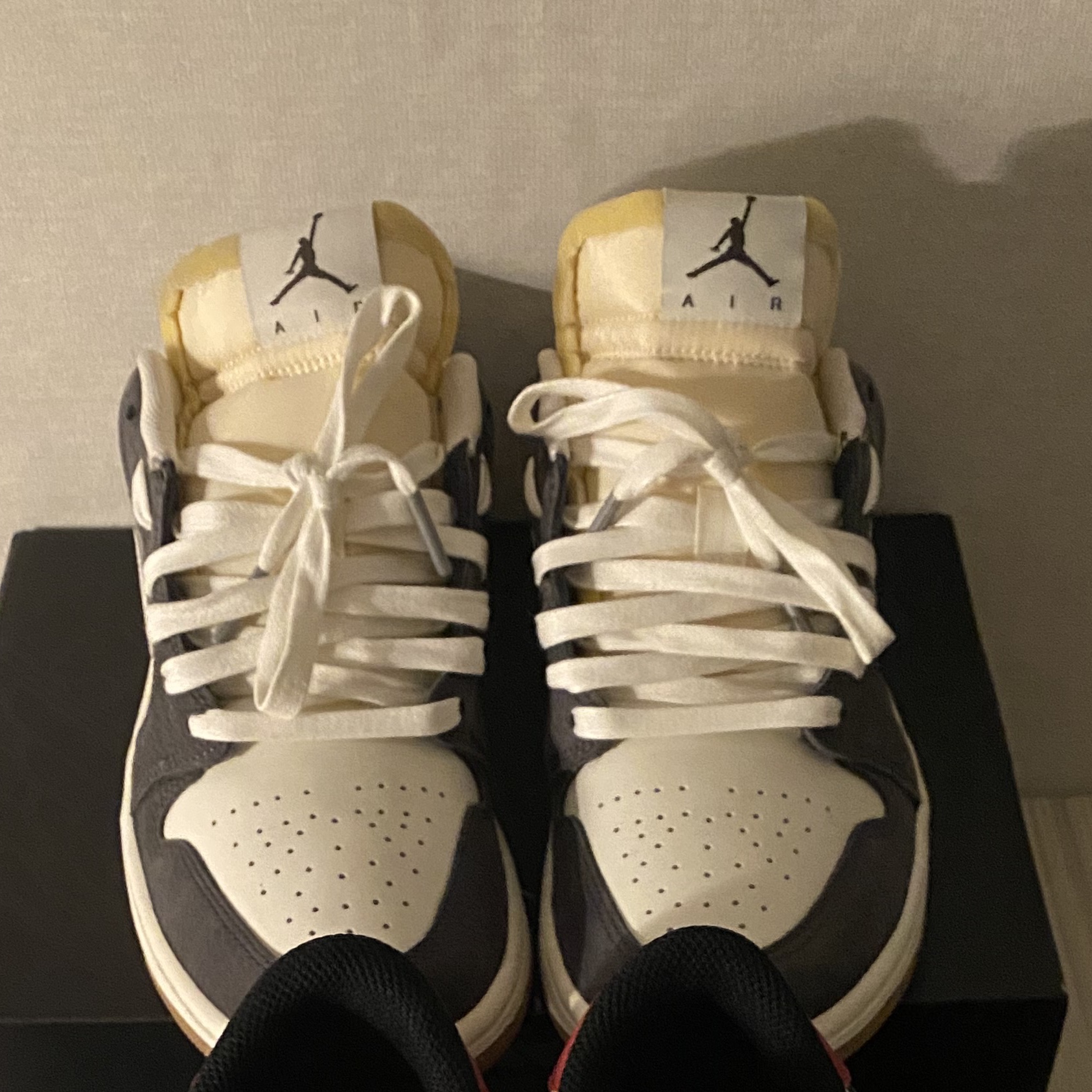 Jordan 1 Low Kkachi 착용 스타일