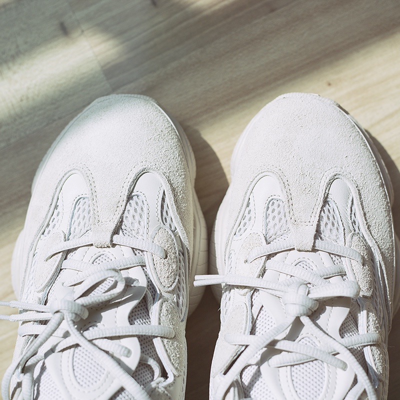 Adidas Yeezy 500 Blush 2018 착용 스타일