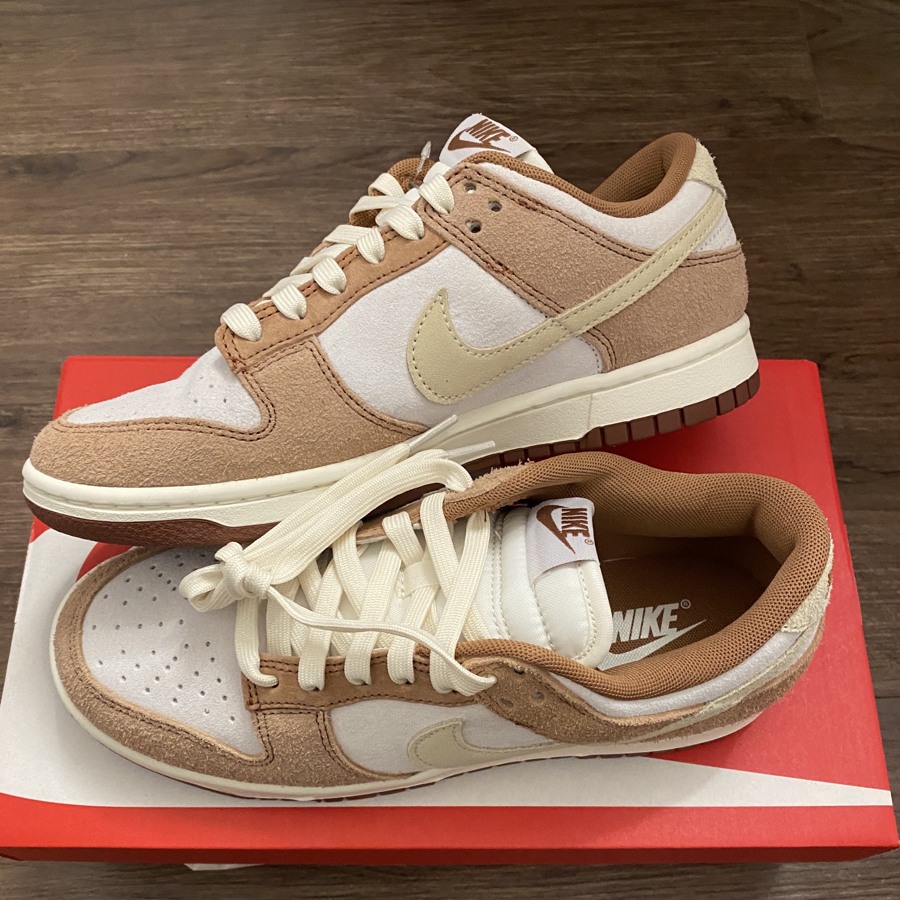 Nike Dunk Low Pro Premium Medium Curry 착용 스타일
