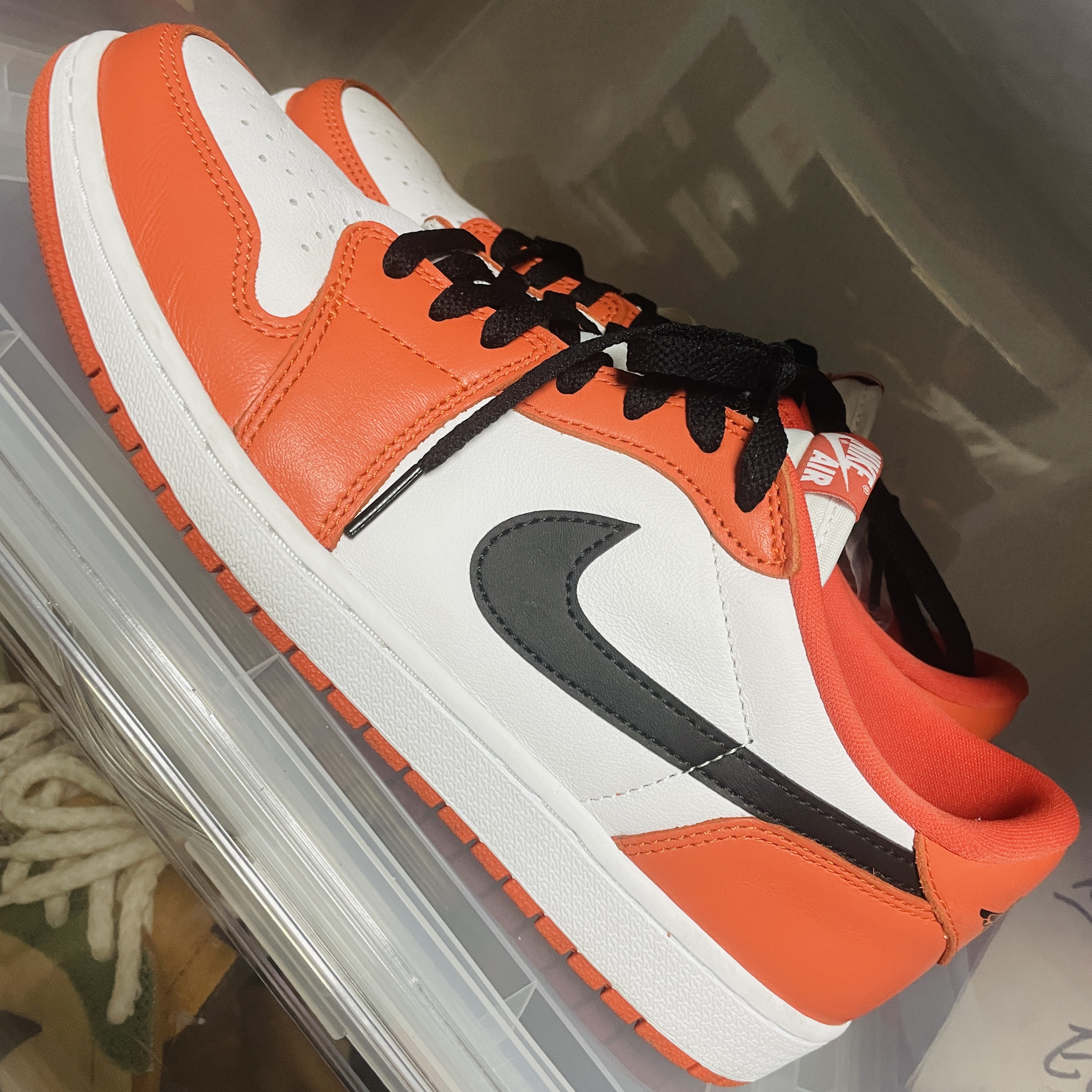 Jordan 1 Low OG Starfish 착용 스타일
