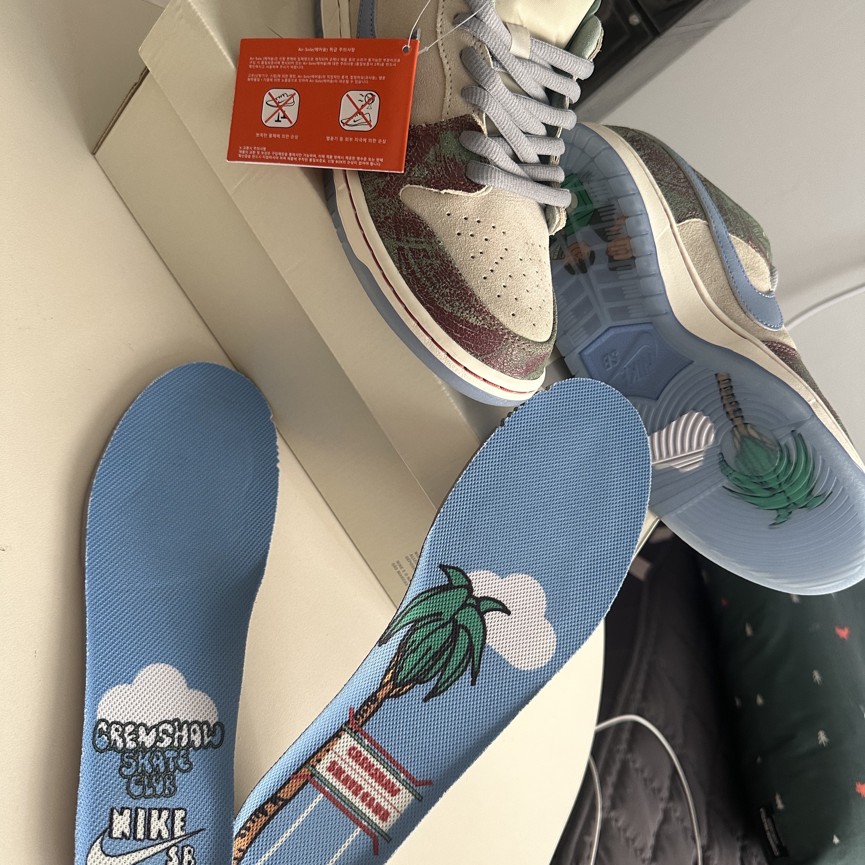Nike x Crenshaw Skate Club SB Dunk Low Sail Light Blue Cedar 착용 스타일