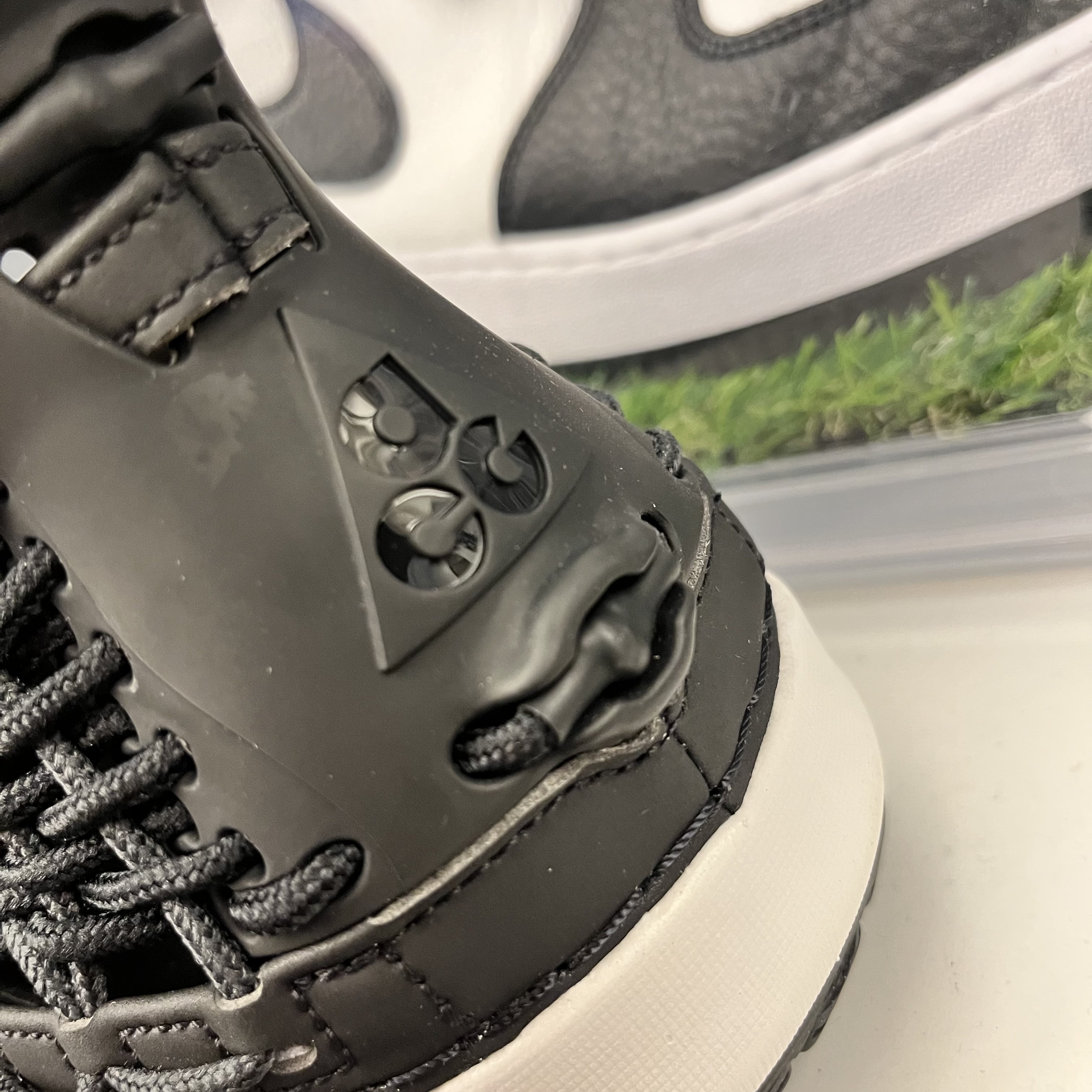 Nike ACG Watercat+ Black Summit White 착용 스타일 - 2