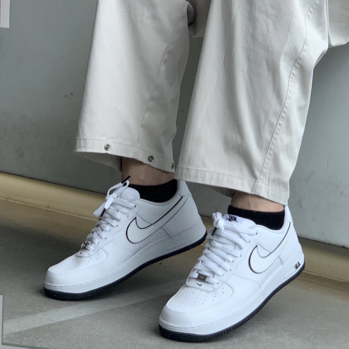 Nike Air Force 1 '07 White Black 착용 스타일