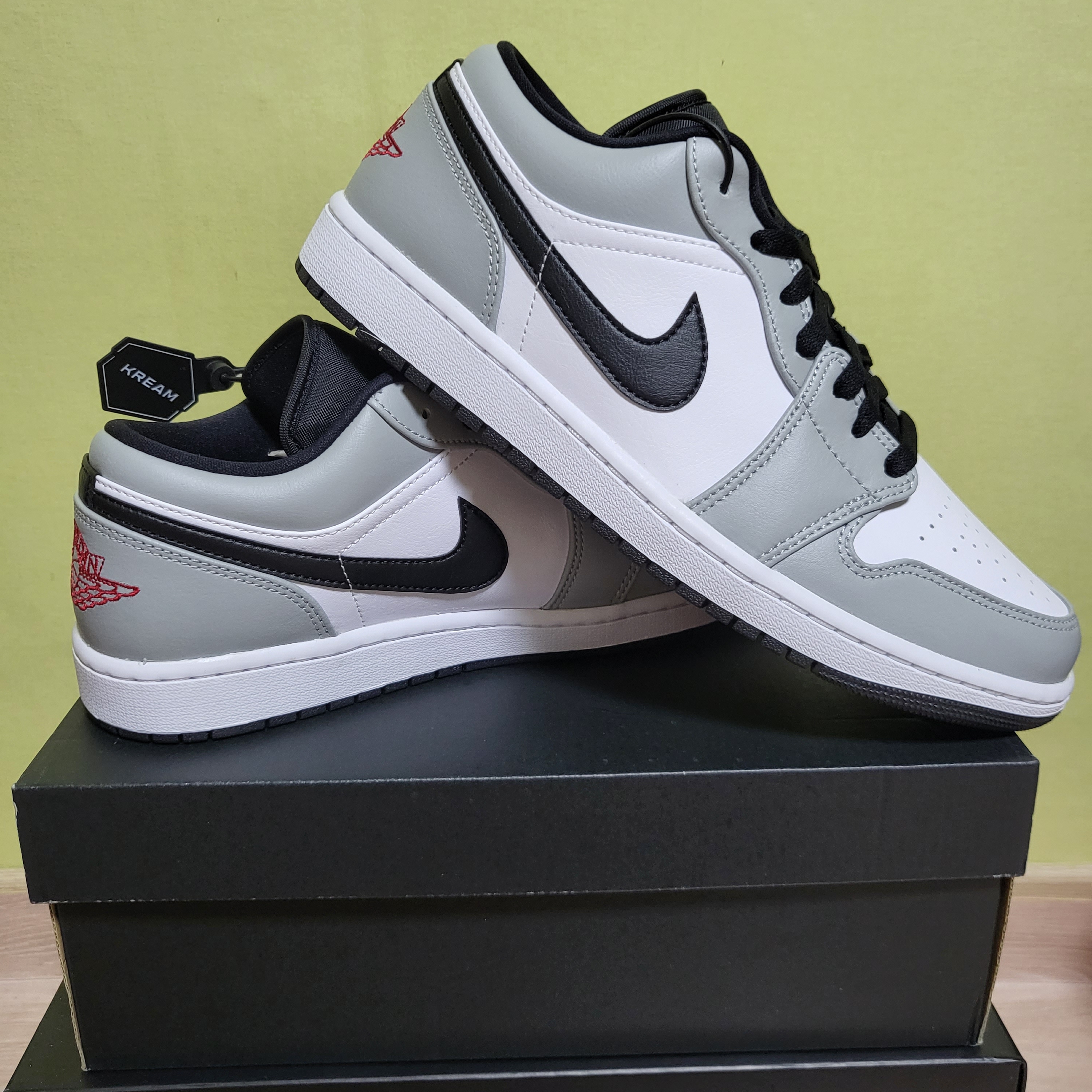 Jordan 1 Low Light Smoke Grey 착용 스타일