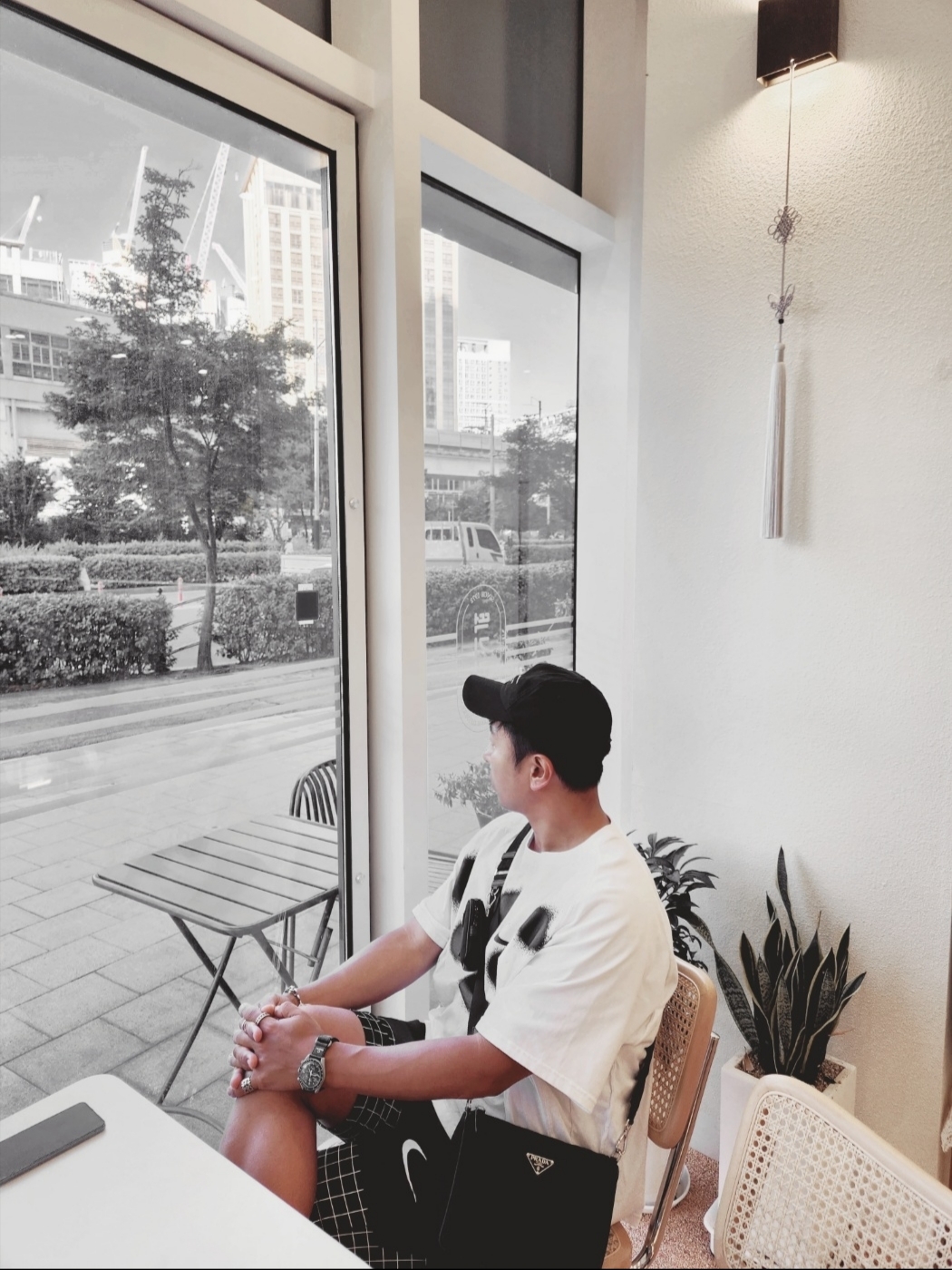 Off-White x Post Archive Faction Figures of Speech Cap Right Black, Nike x Off-White NRG Short Sleeve T-Shirt White 착용 스타일