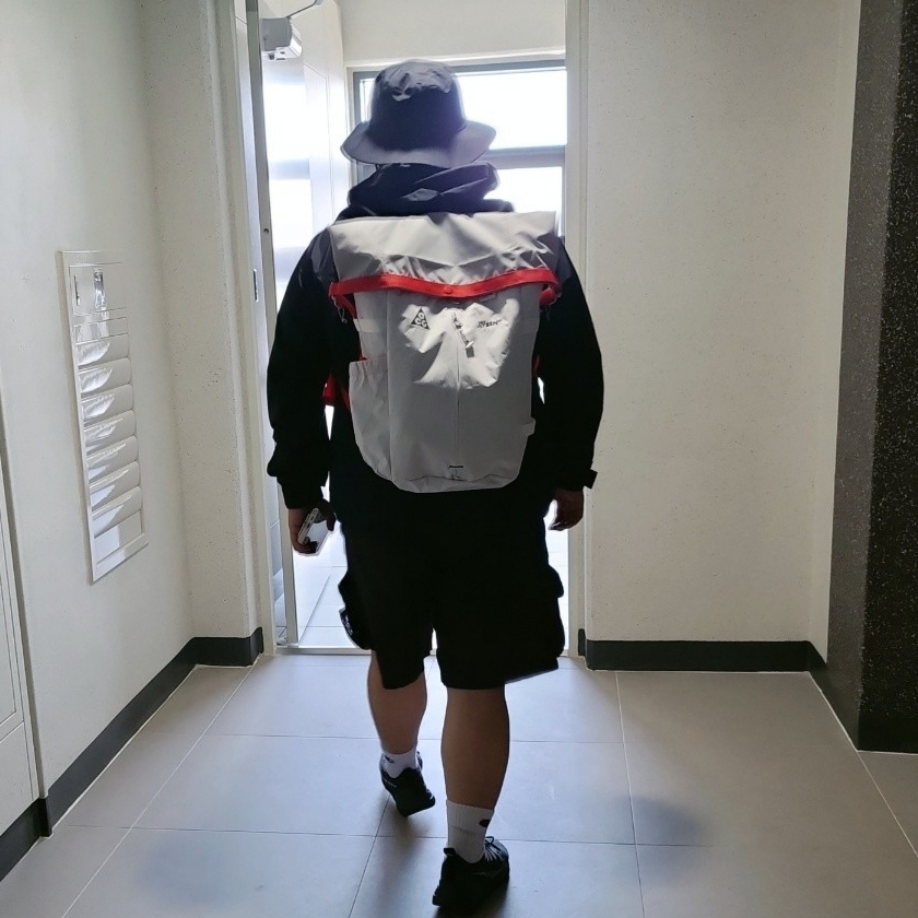 Nike ACG Aisen Daypack 32L White 착용 스타일