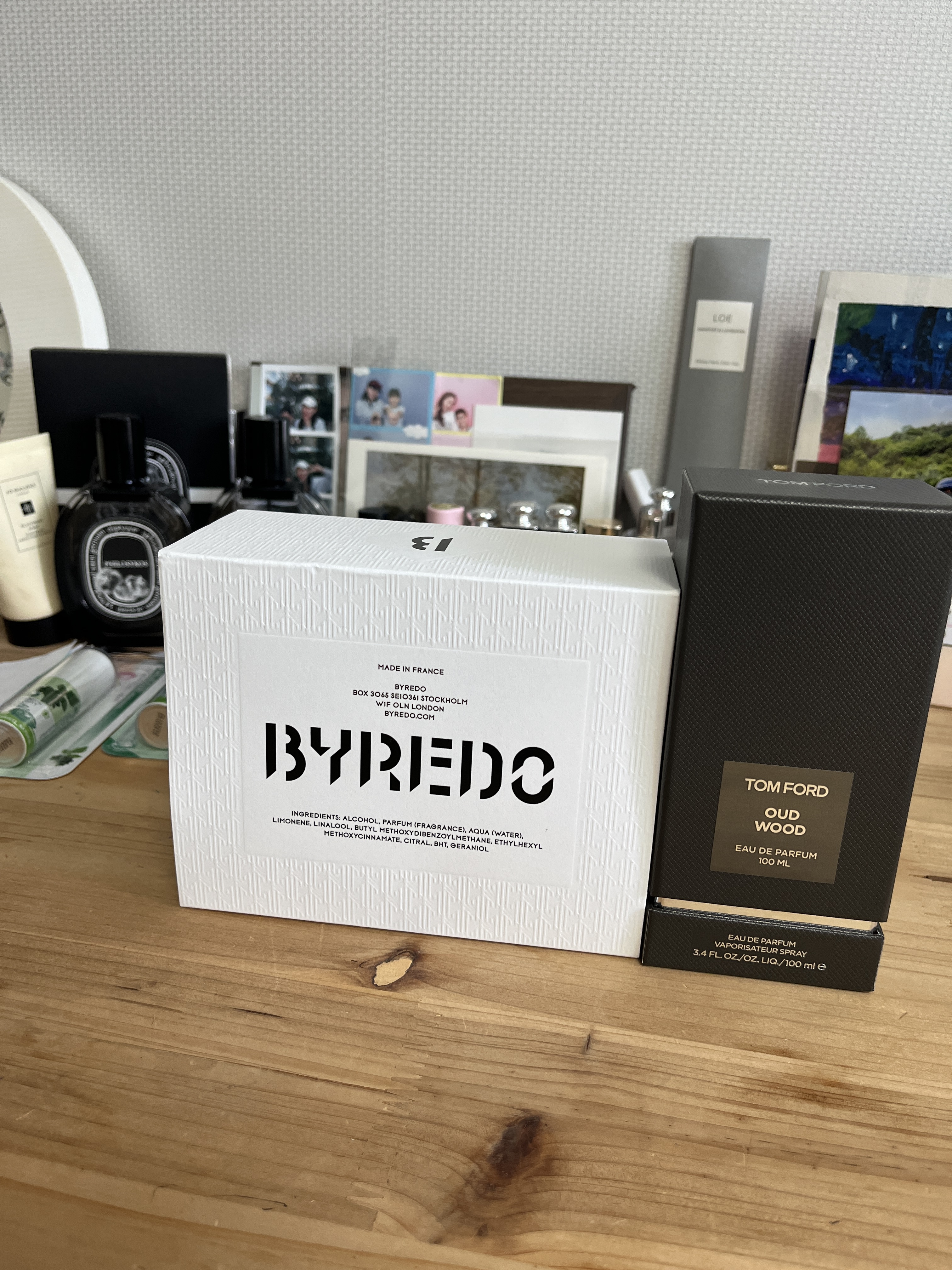 Tom Ford Oud Wood Eau De Parfum 100ml, Byredo Gypsy Water Eau De Parfum 50ml 착용 스타일 - 3