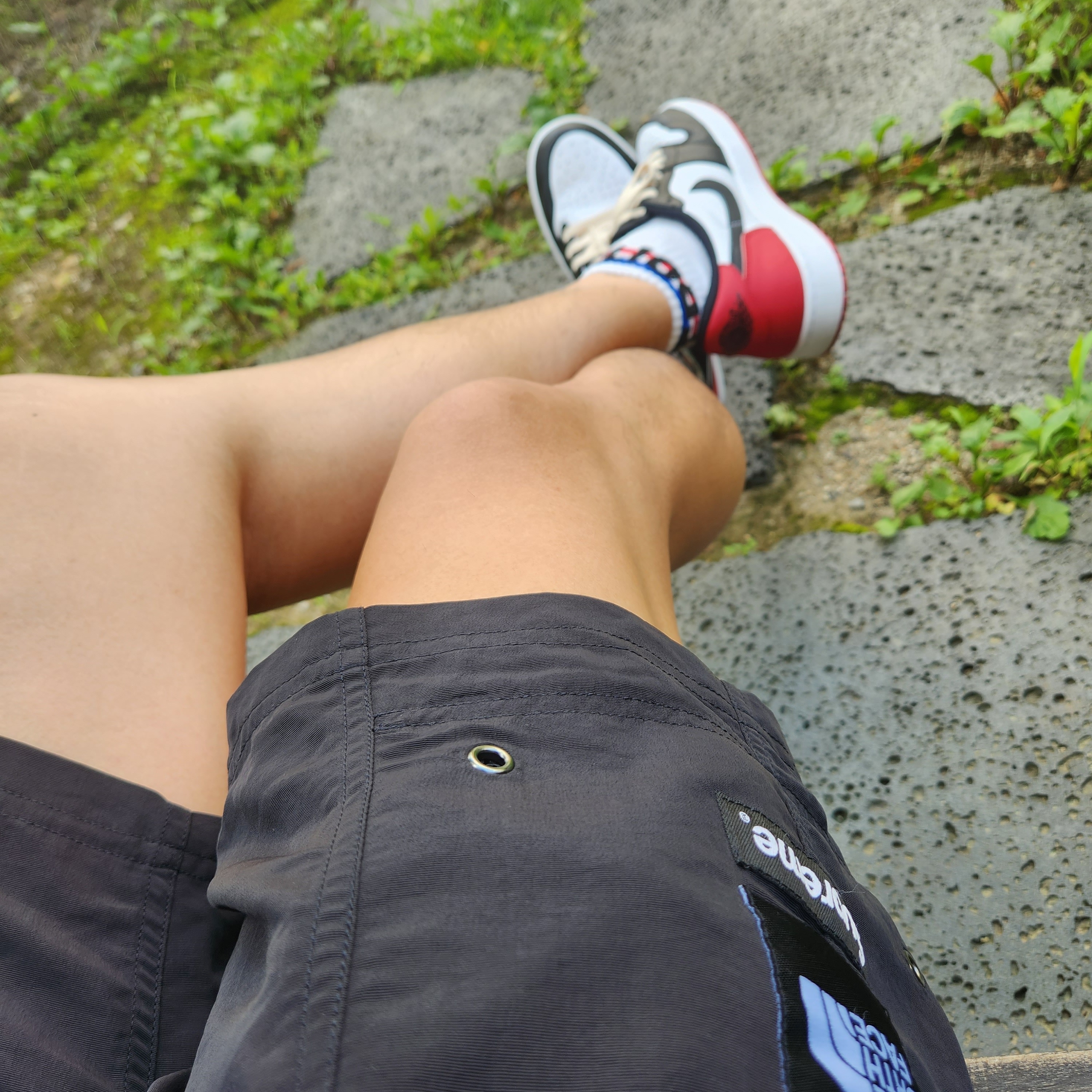 Jordan 1 Retro Low OG Black Toe, Supreme x The North Face Trekking Packable Belted Shorts Black - 22SS 착용 스타일