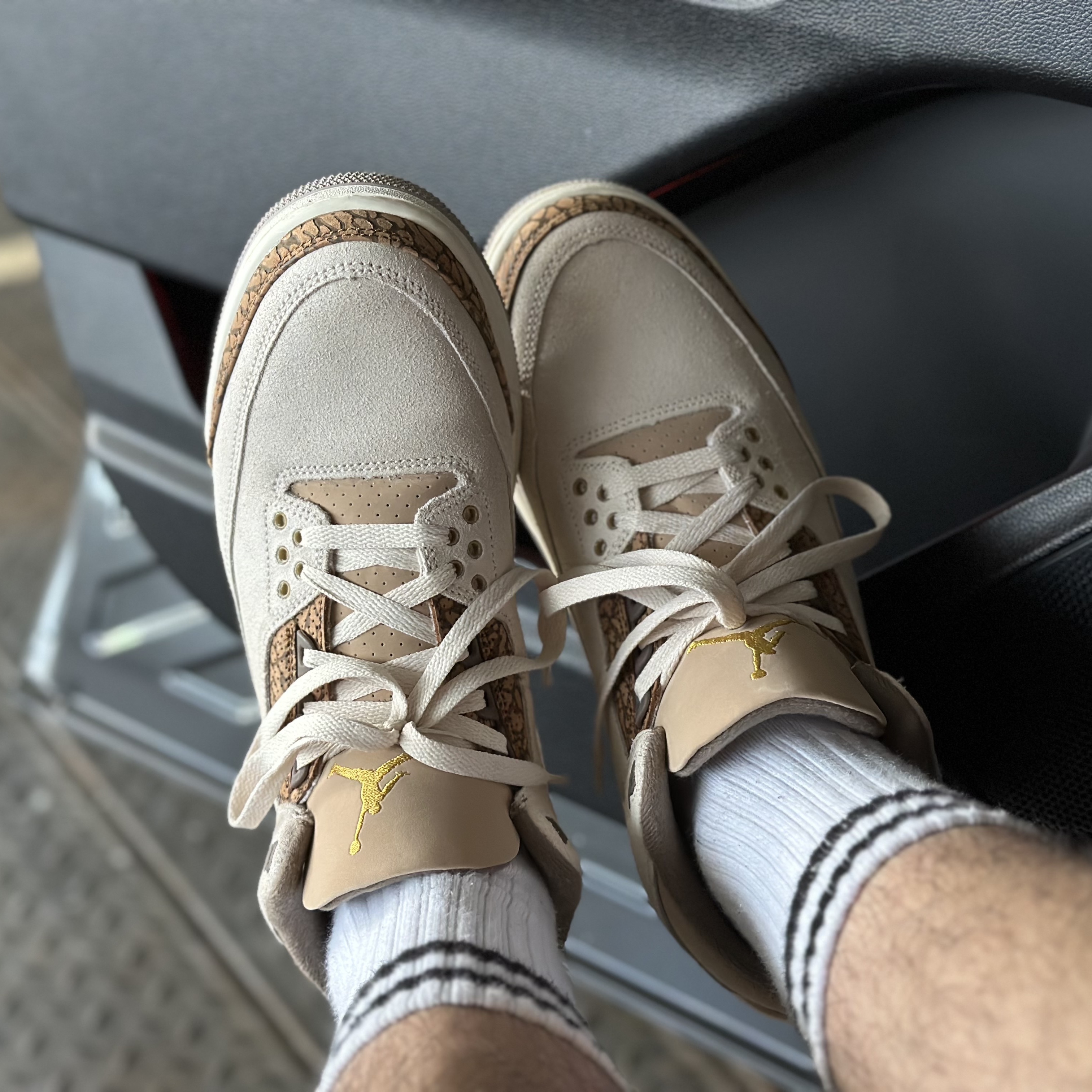 Jordan 3 Retro Orewood Brown 착용 스타일 - 2