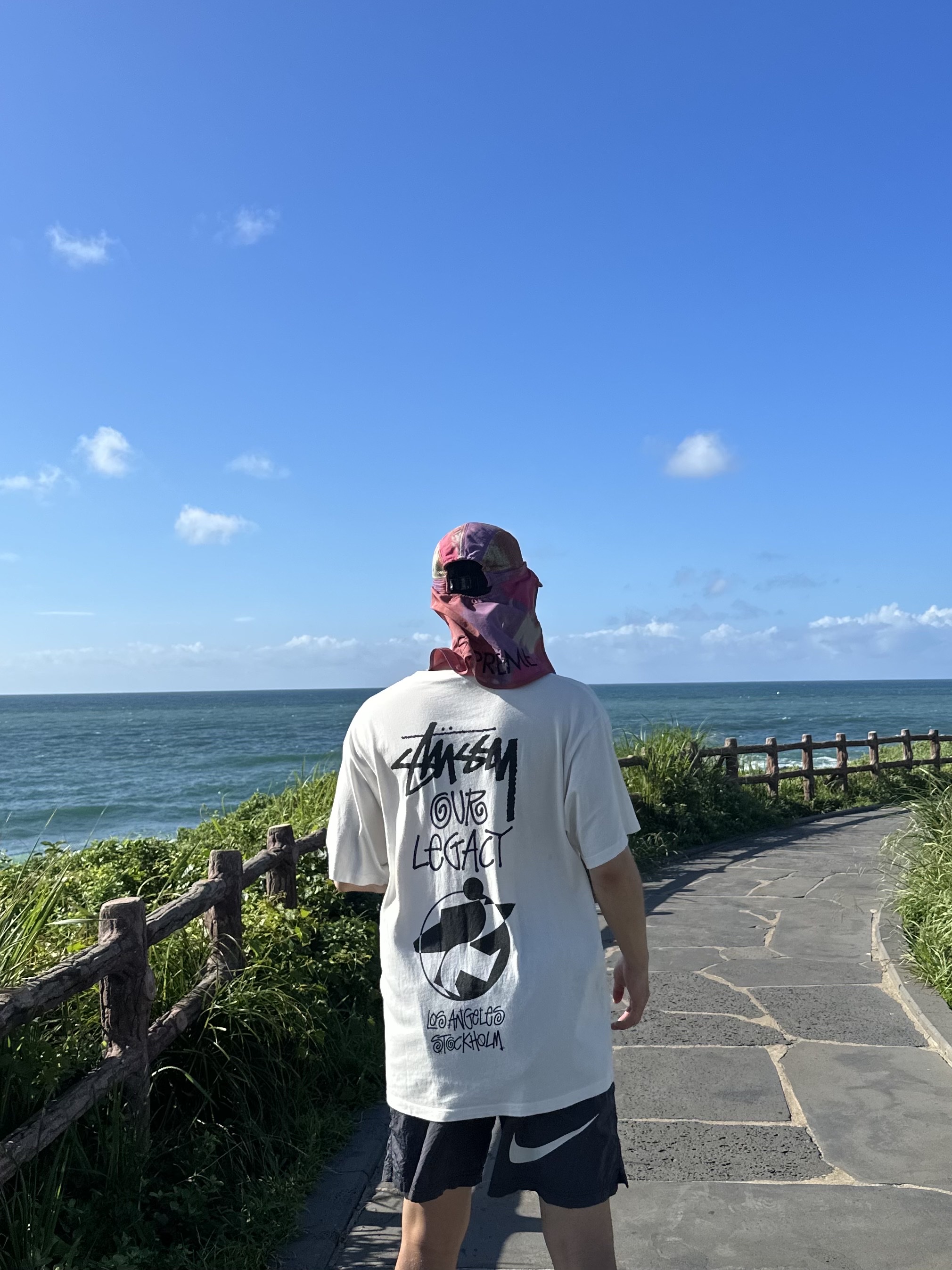 Stussy x Our Legacy Surfman 2 Pigment Dyed T-Shirt Natural, Nike x Stussy Water Shorts Off Noir 착용 스타일