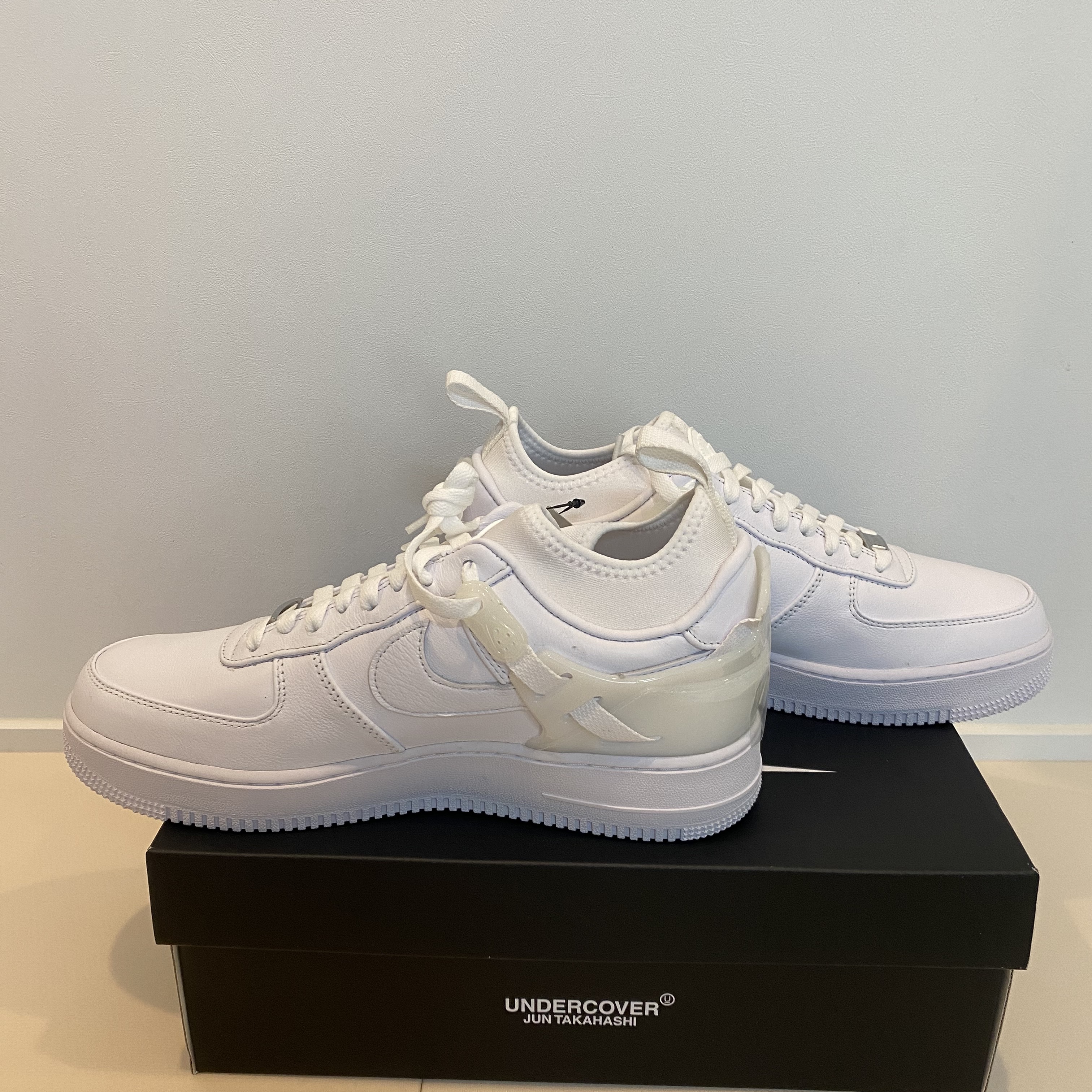 Nike x Undercover Air Force 1 Low SP White 착용 스타일 - 3