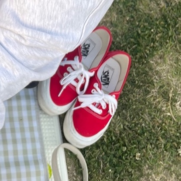 Vans Vault OG Authentic LX Chili Pepper Red 착용 스타일