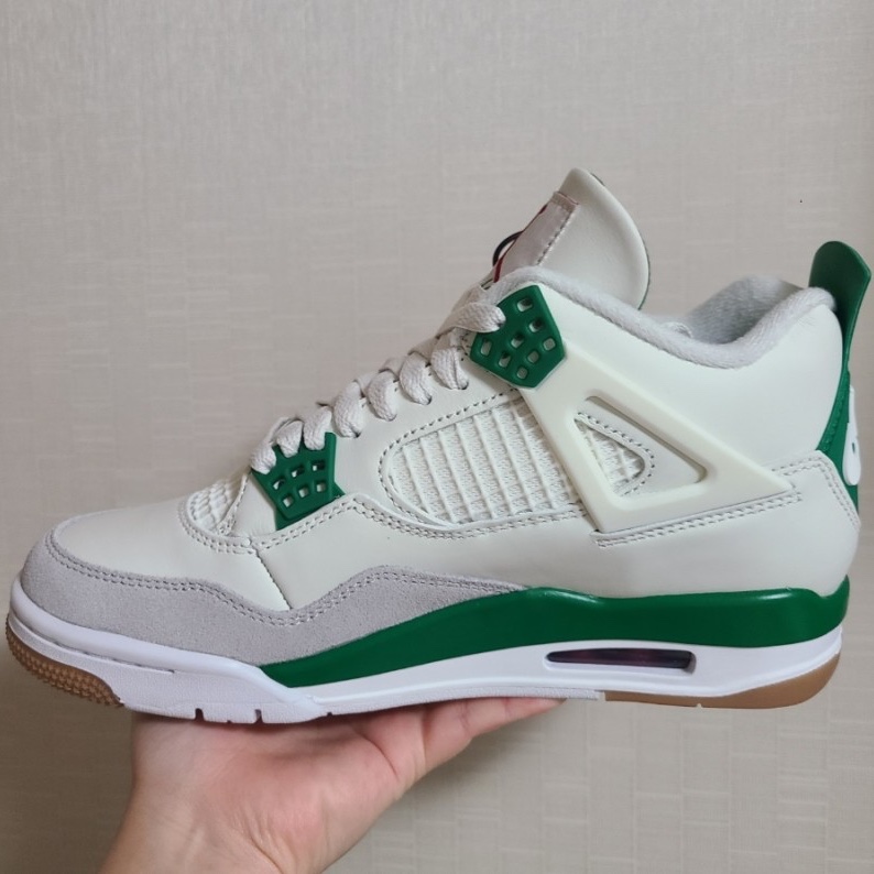 Jordan 4 x Nike SB Retro SP Pine Green 착용 스타일 - 3