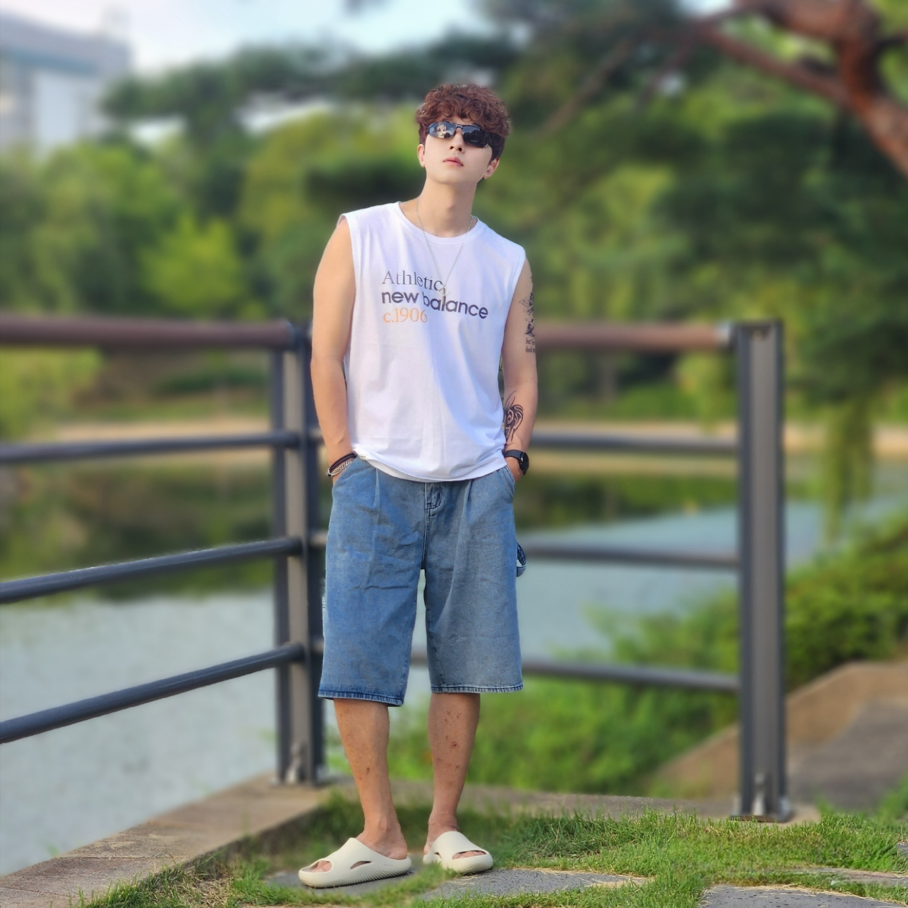 Crocs Mellow Slide Bone 착용 스타일 - 5