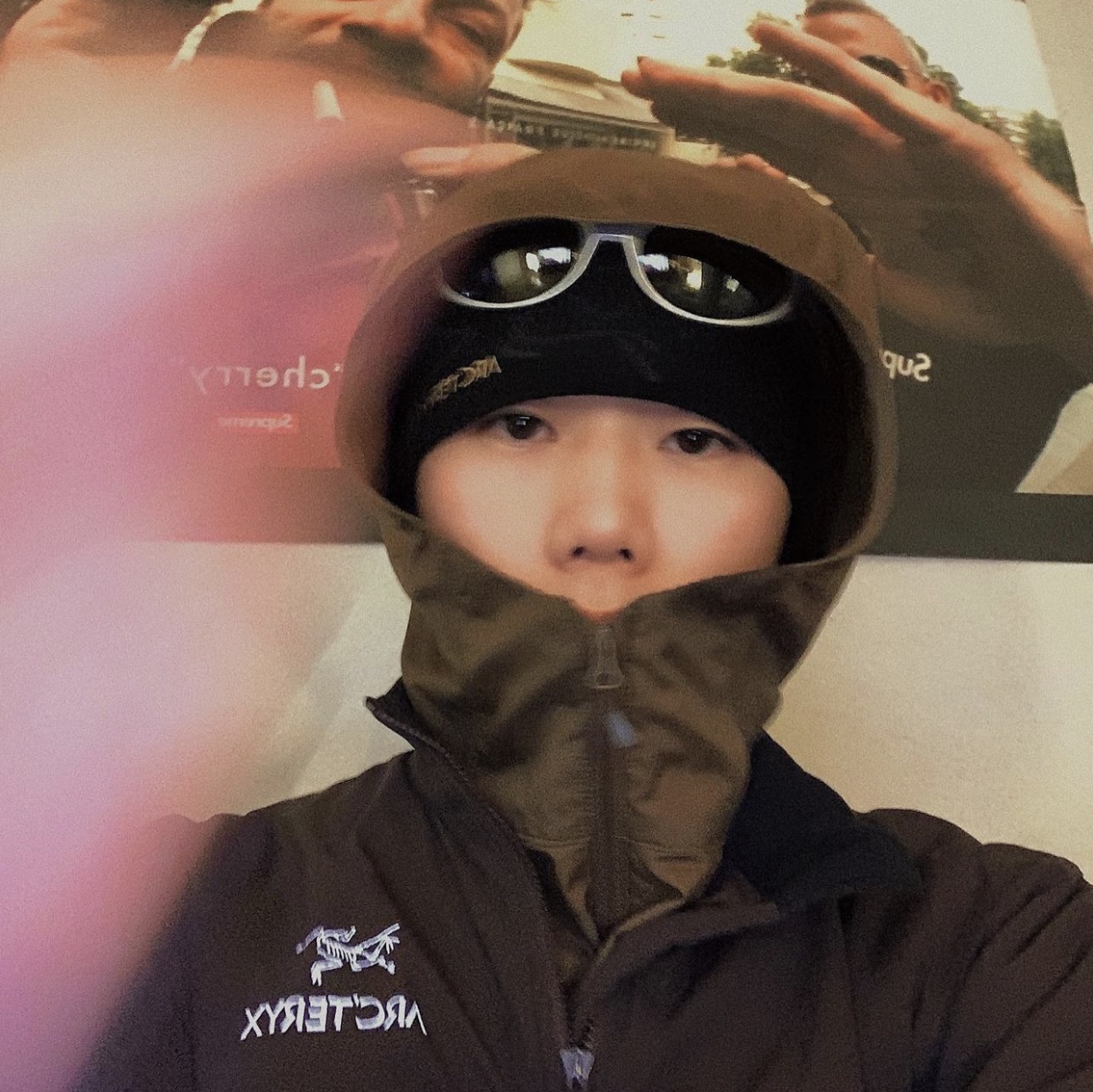 Oakley Eye Jacket Redux Silver Frame Prizm Black Polarized Lenses High Bridge Fit, Arc'teryx Bird Head Toque 24K Black 착용 스타일