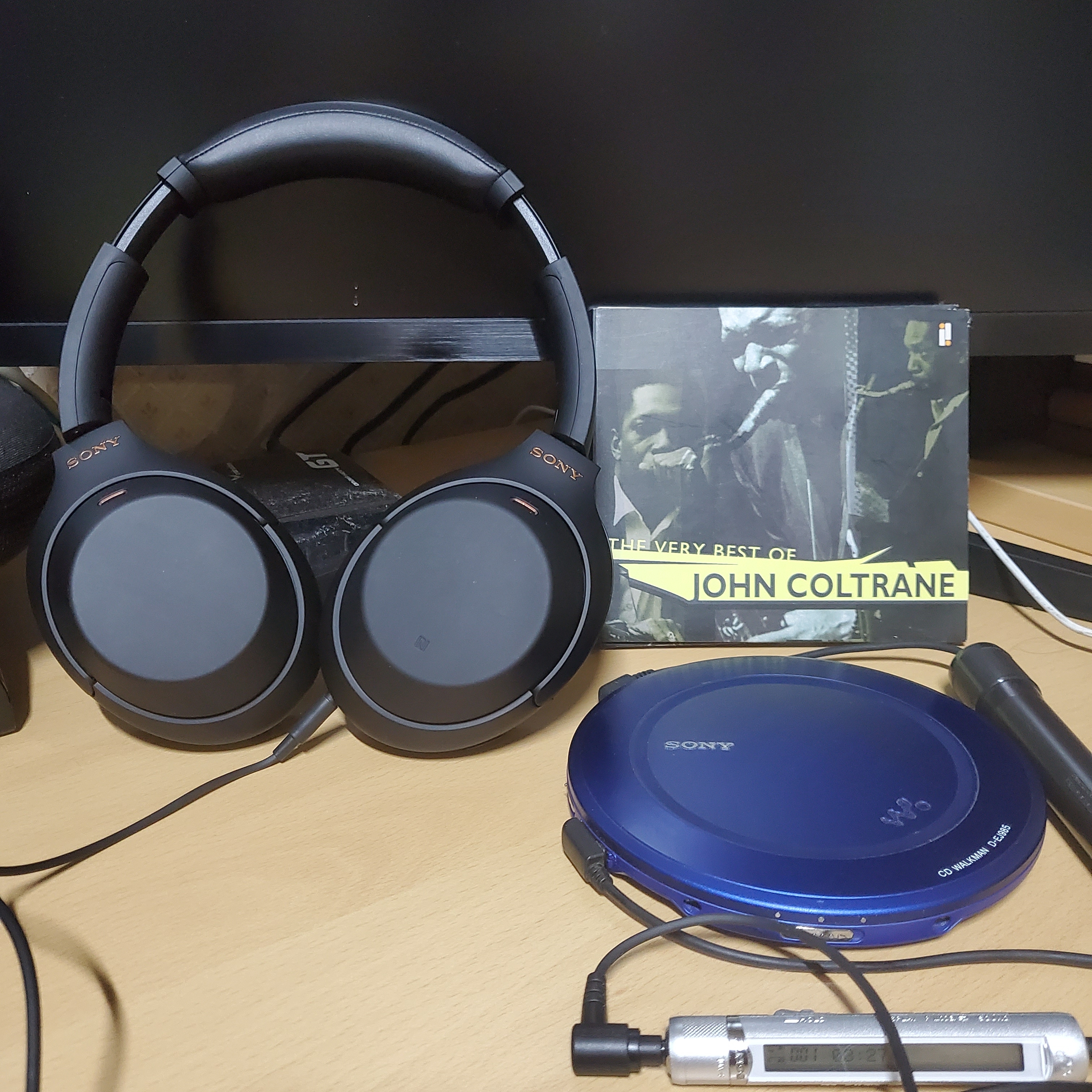 Sony WH-1000XM4 Black (Korean Ver.) 착용 스타일
