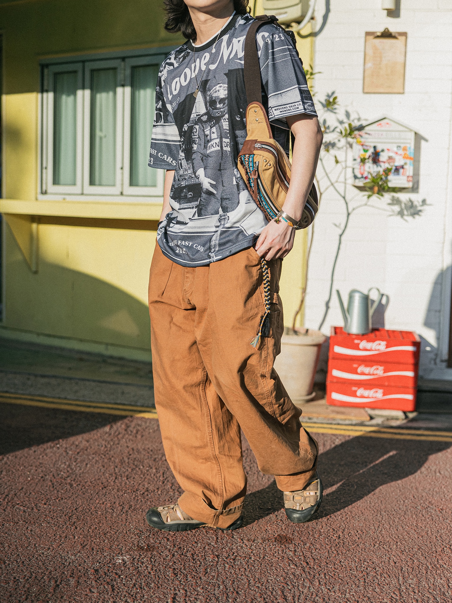 Keen Newport Bison Nubuck Brown 착용 스타일 - 5