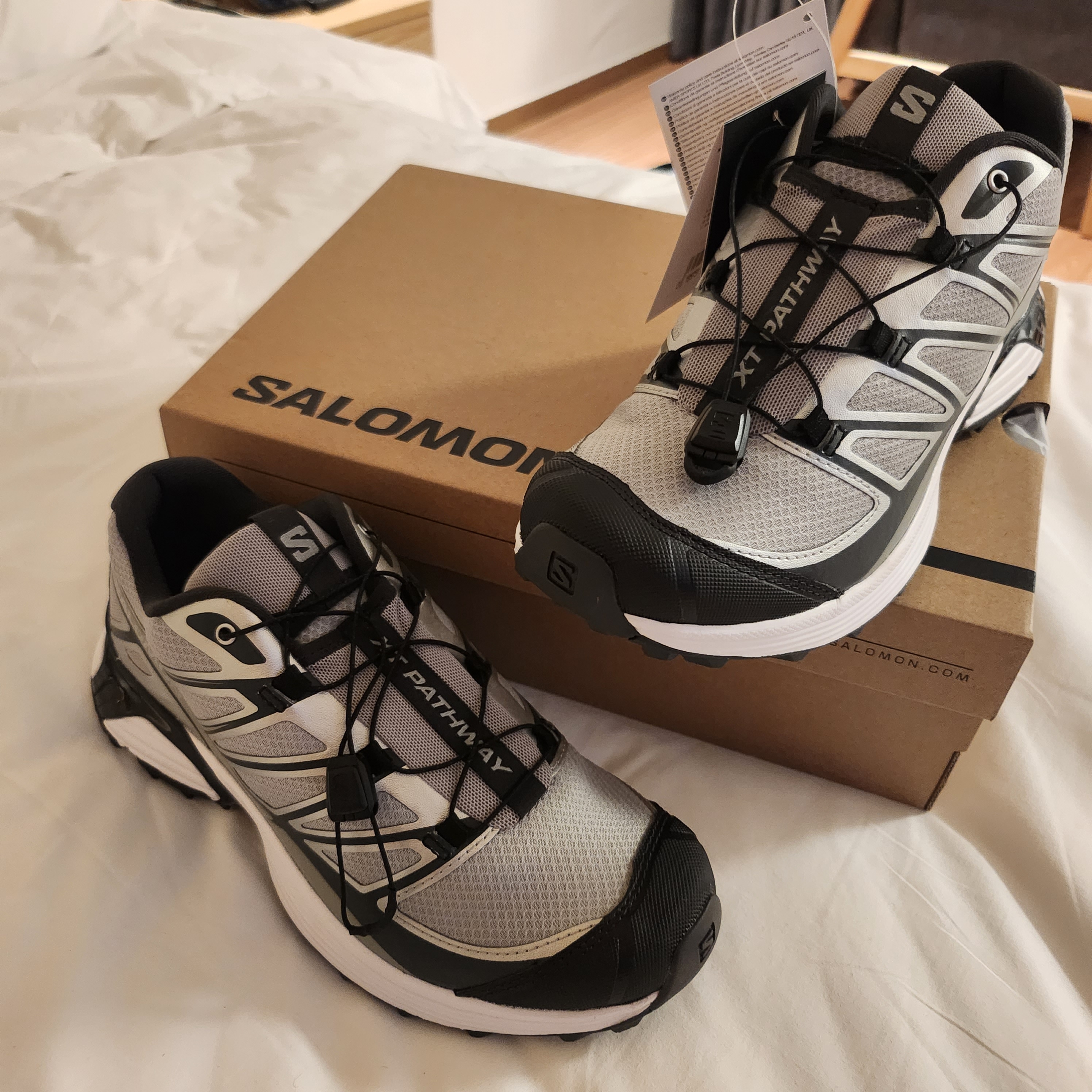 Salomon XT-Pathway Phantom Silver 착용 스타일