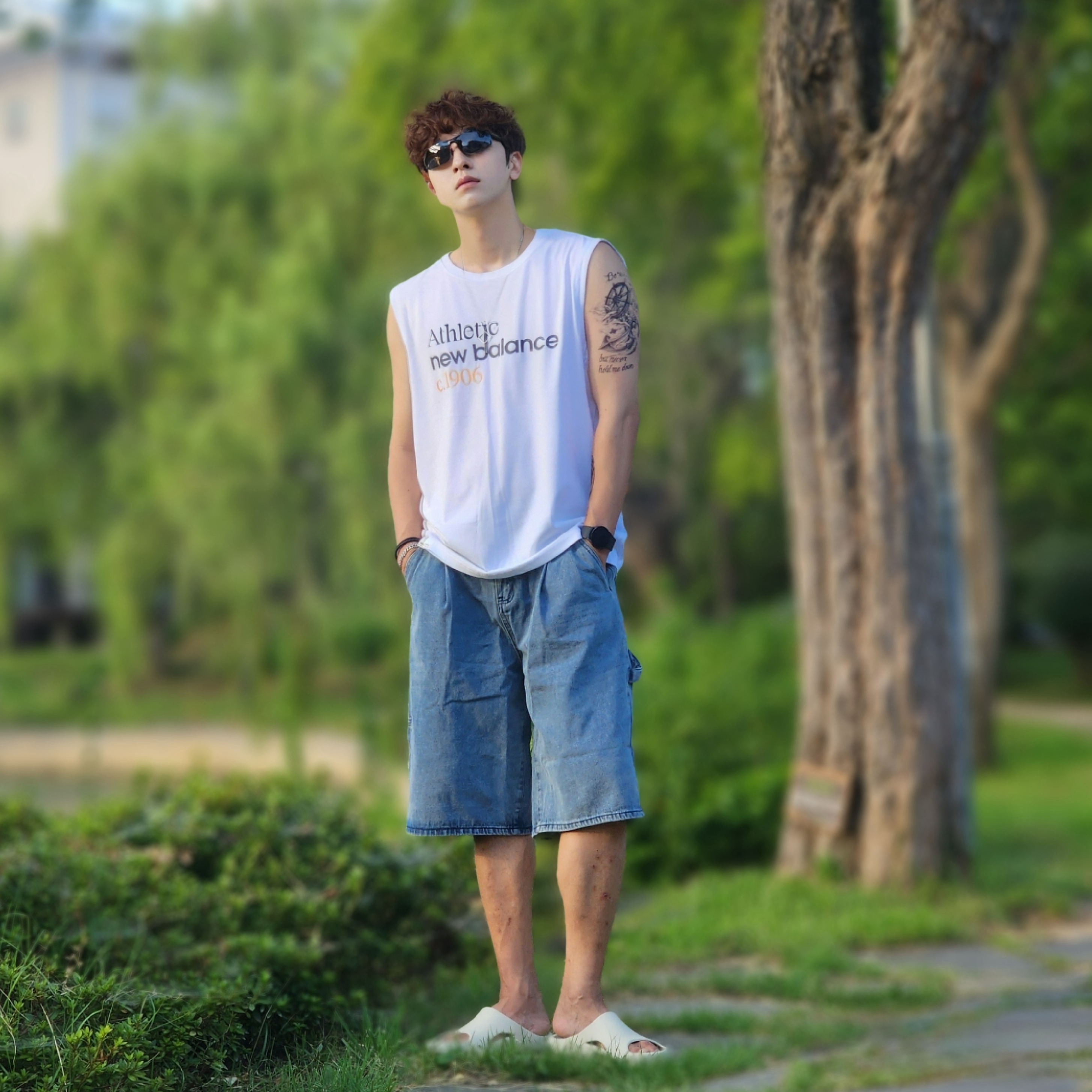 Crocs Mellow Slide Bone 착용 스타일 - 4