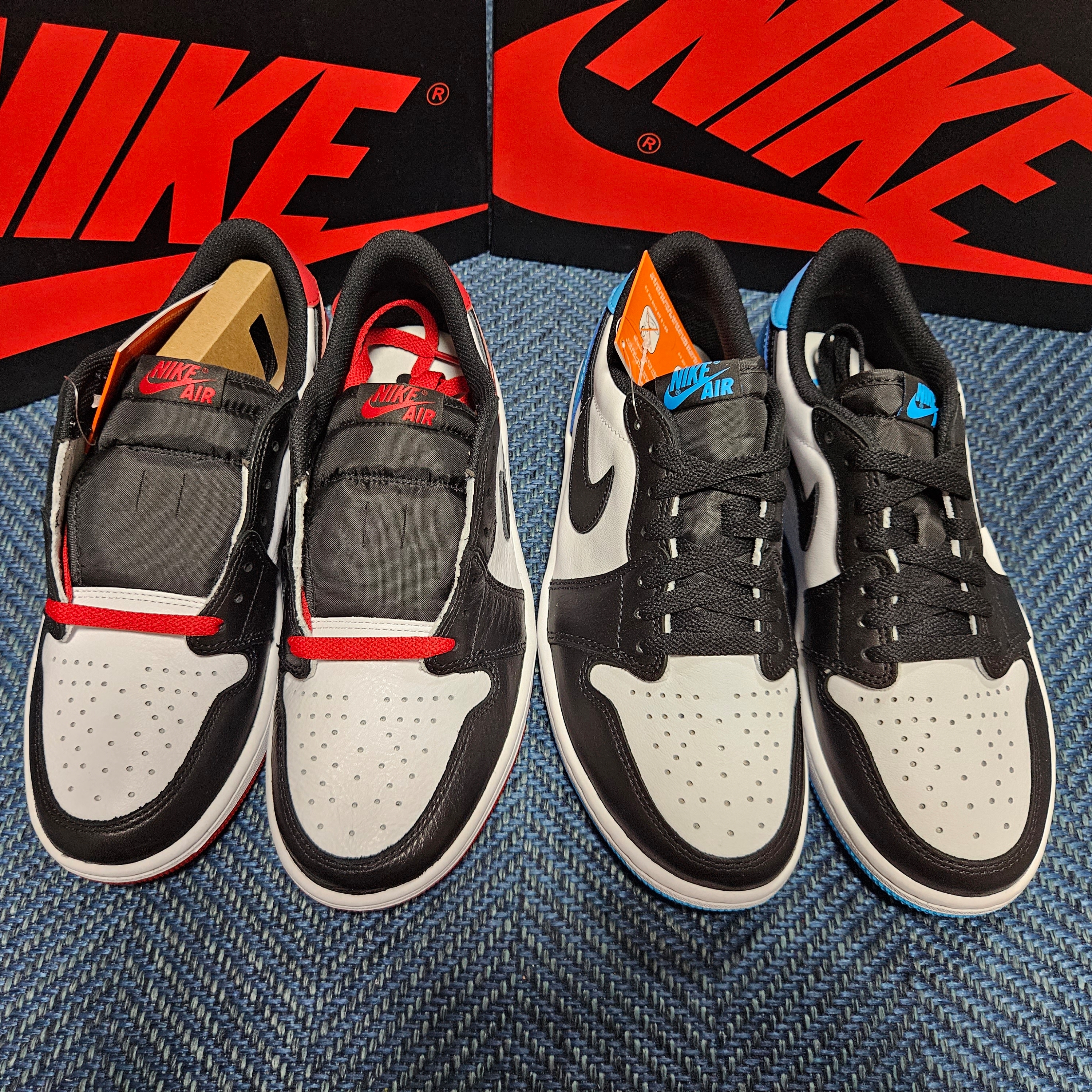 Jordan 1 Retro Low OG Black Toe, Jordan 1 Retro Low OG Black and Dark Powder Blue 착용 스타일