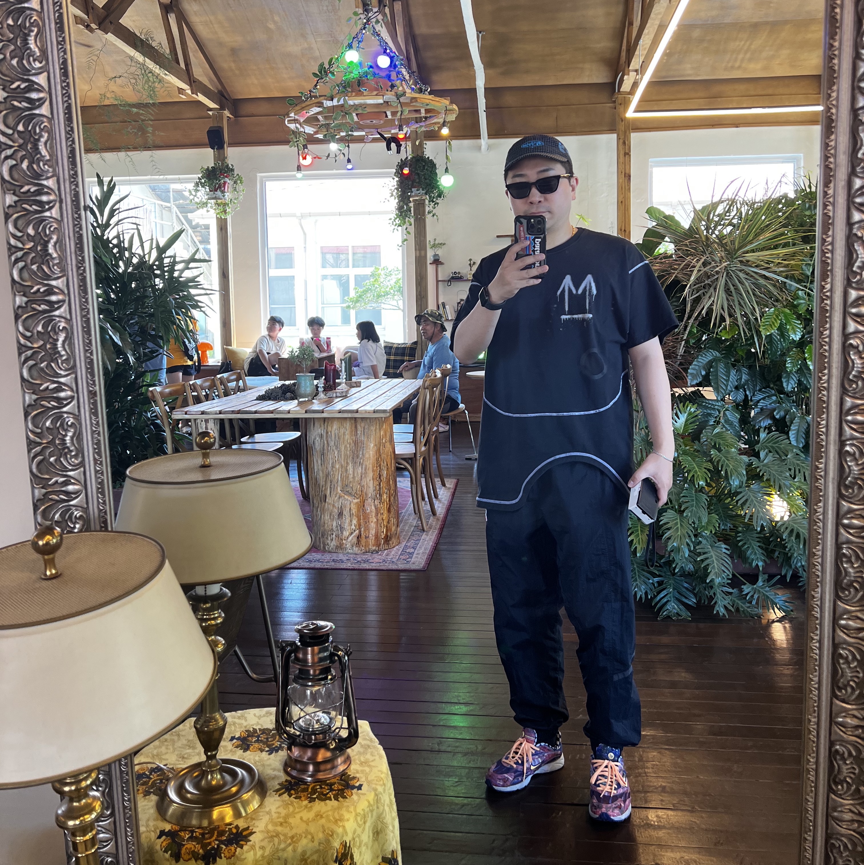 Nike x Off-White NRG RU Short Sleeve T-Shirt, Nike x Off-White NRG Hat Black 착용 스타일